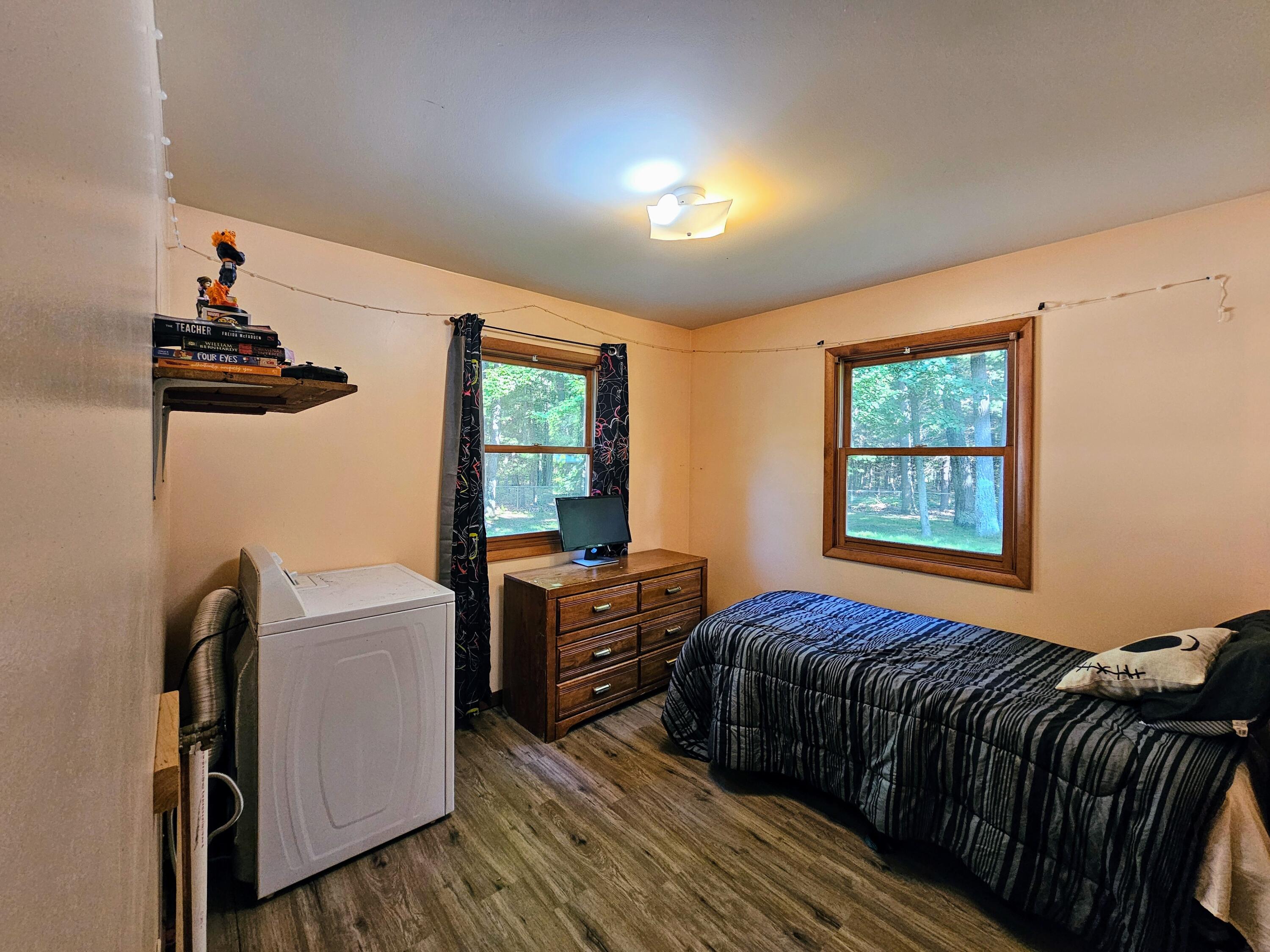 6541 Clearbrook Drive, St. Helen