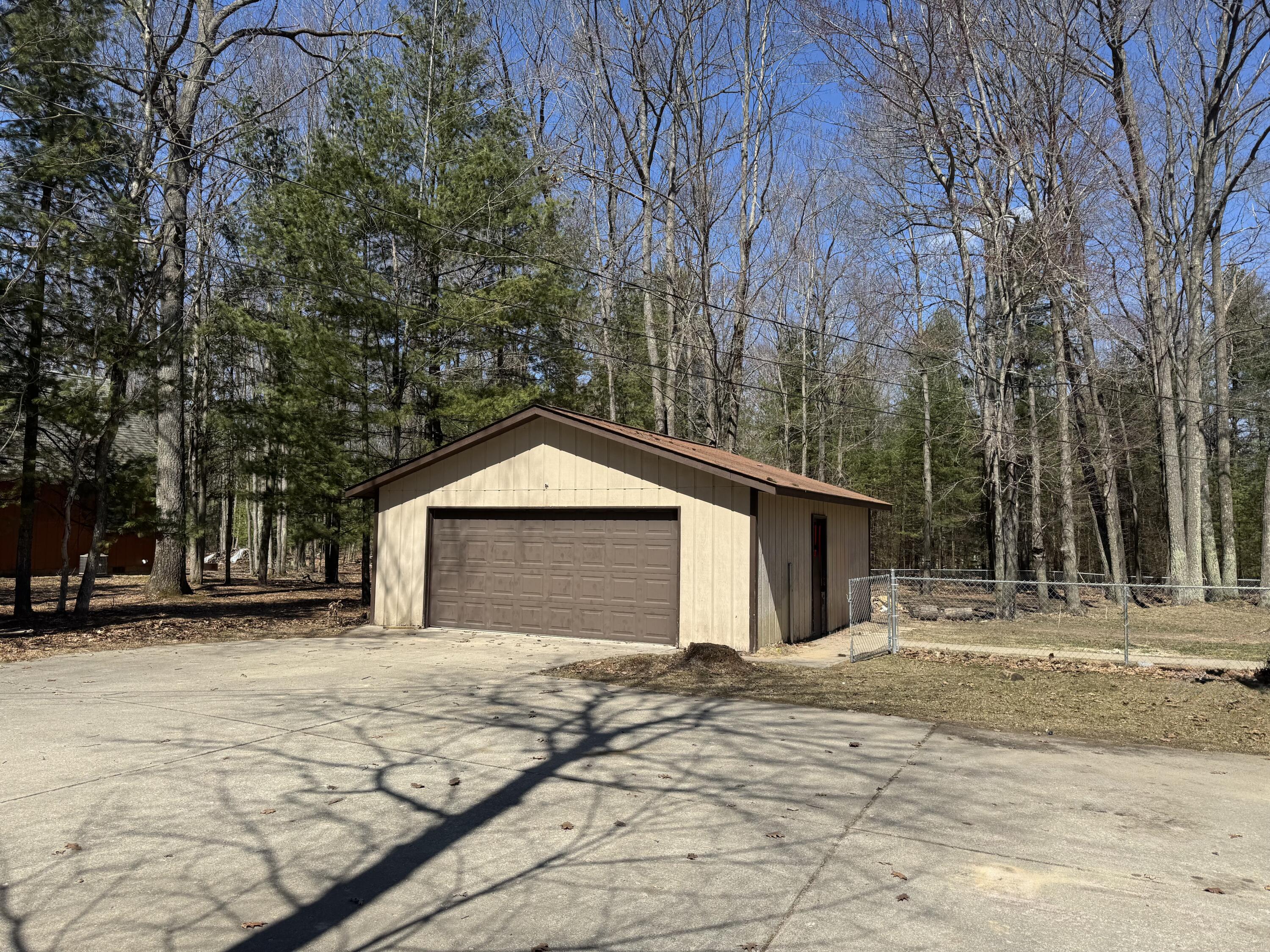 6541 Clearbrook Drive, St. Helen