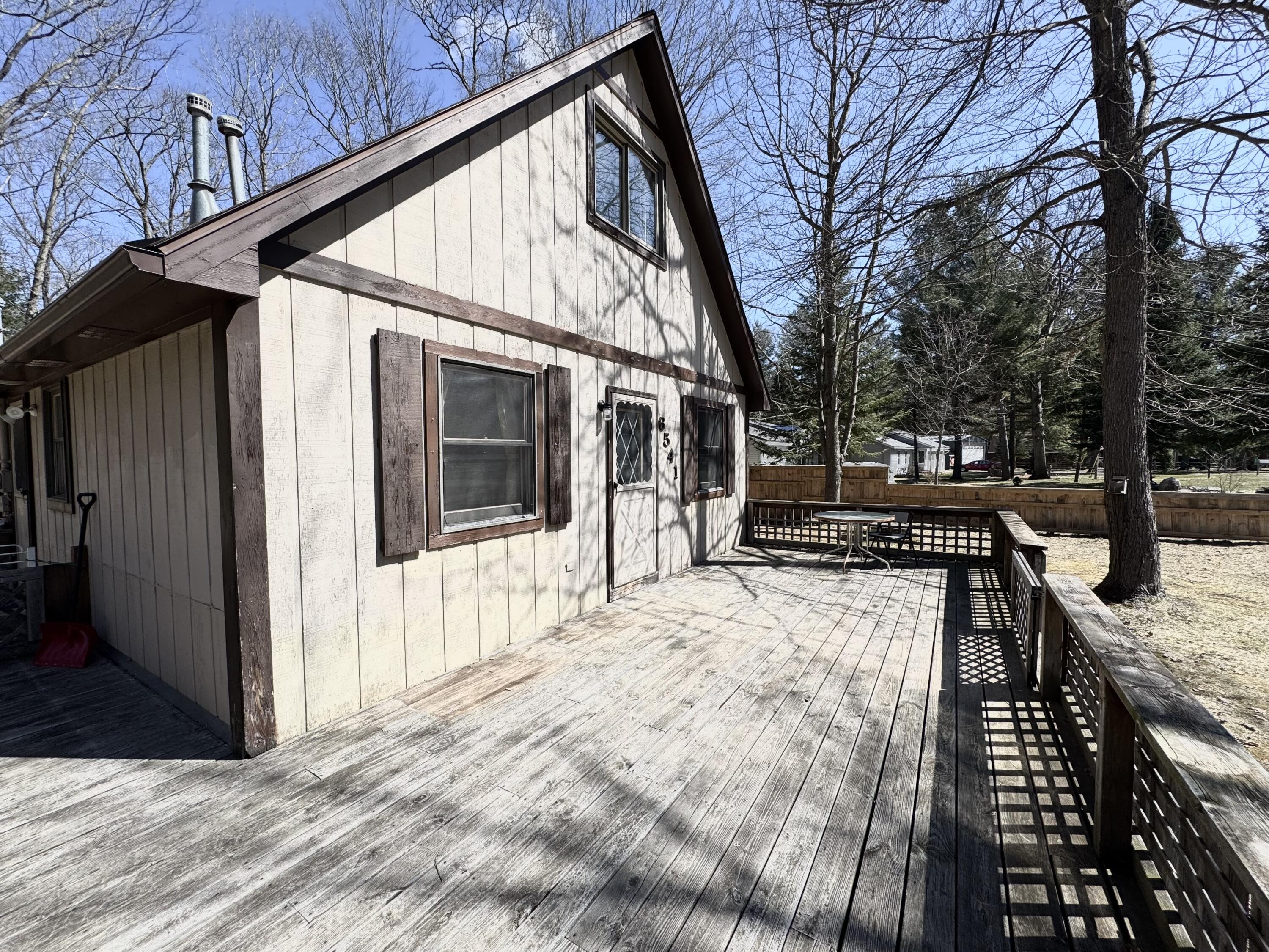 6541 Clearbrook Drive, St. Helen