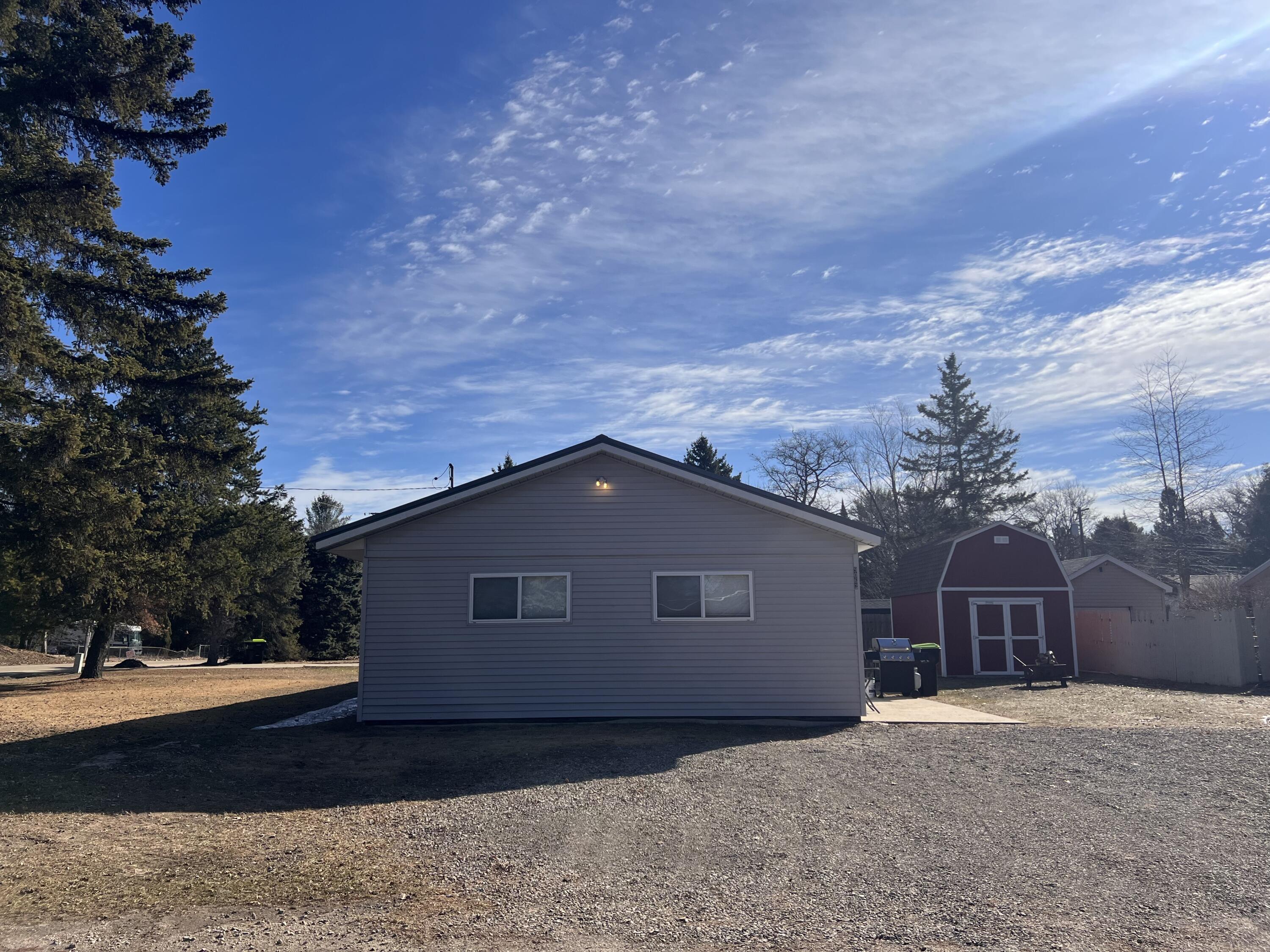 9062 W Airport Road, St. Helen