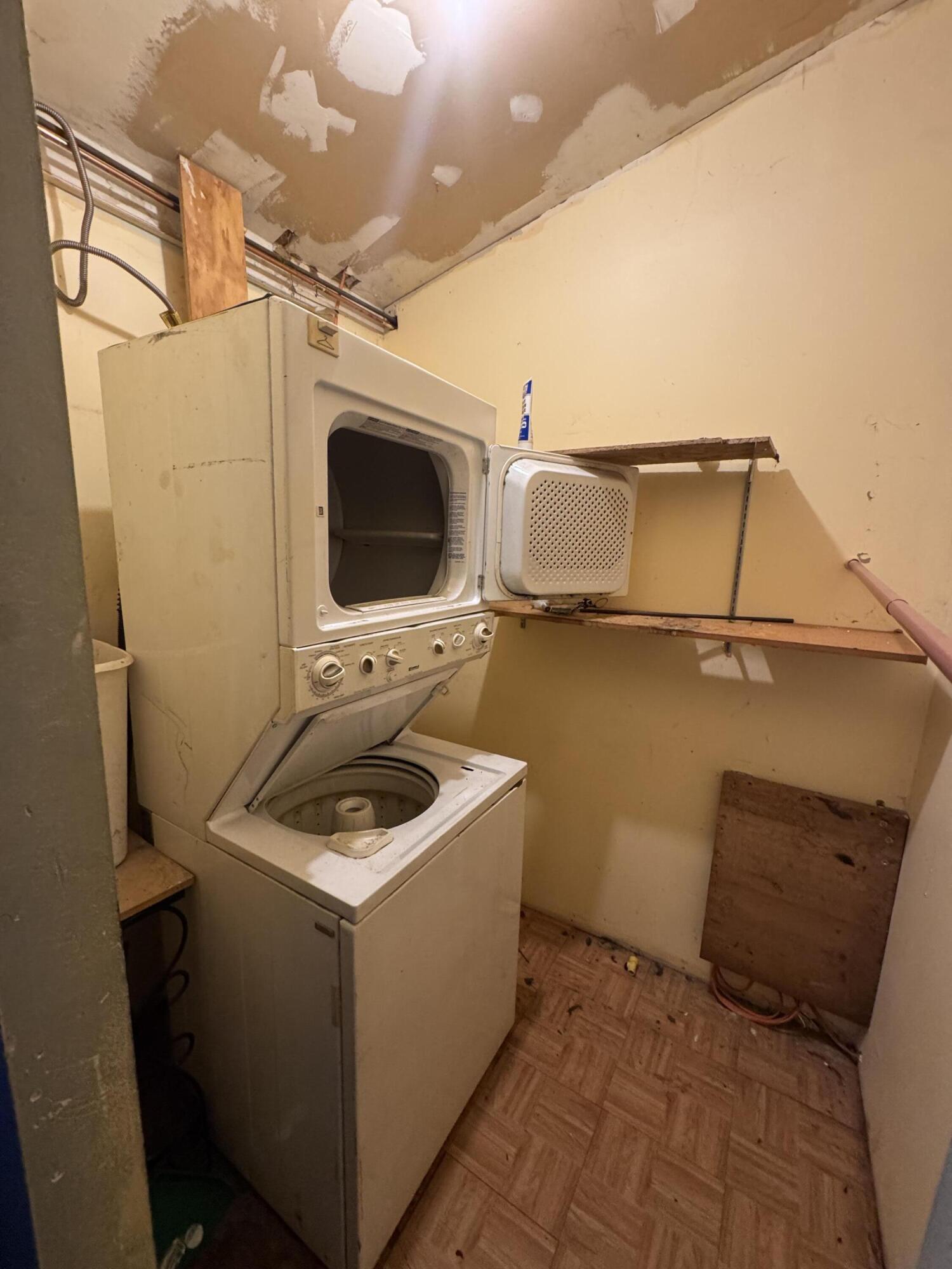 4774 N Flamingo Drive