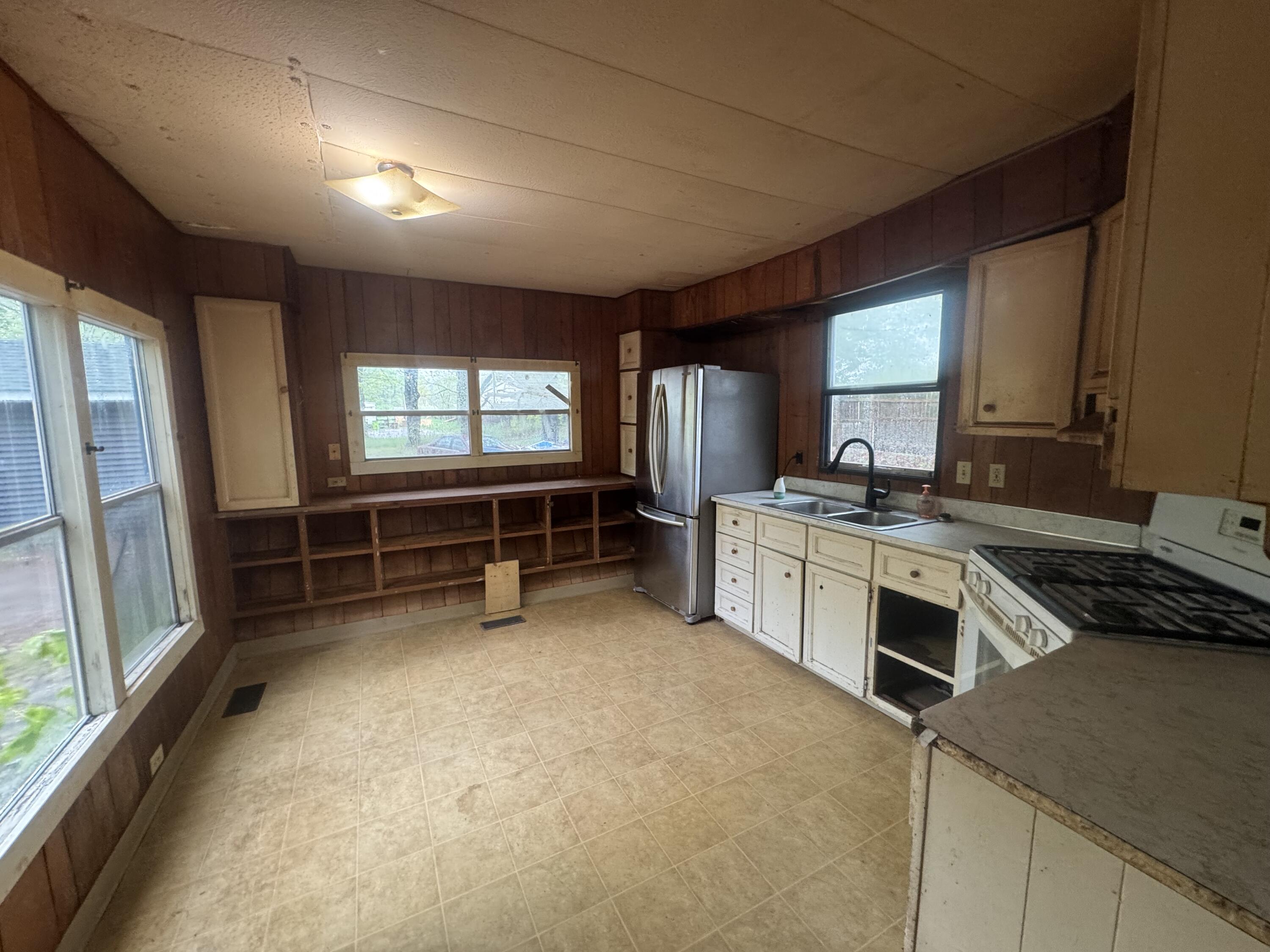 4505 Mobile Trail