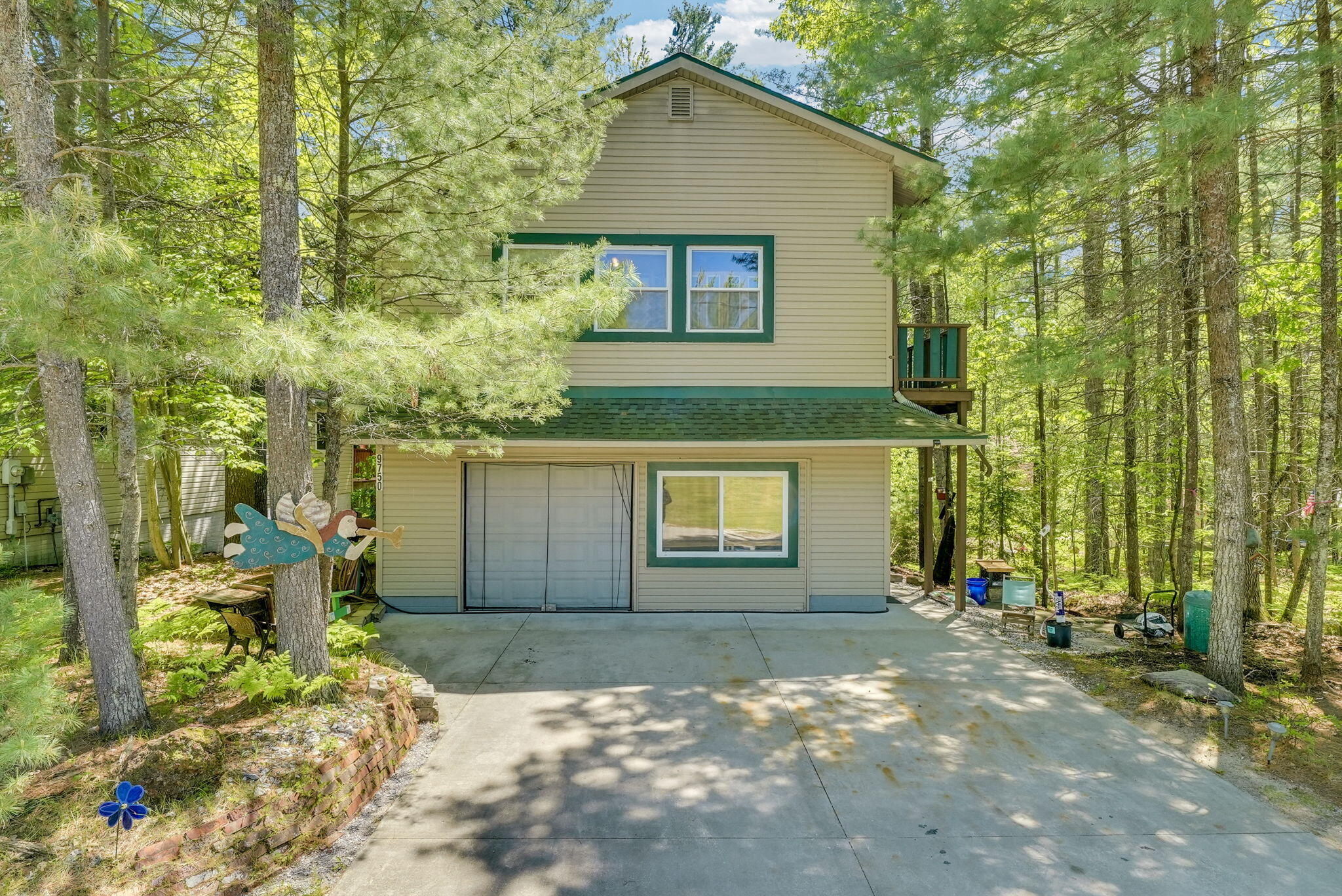 9750 Jackson Street, St. Helen