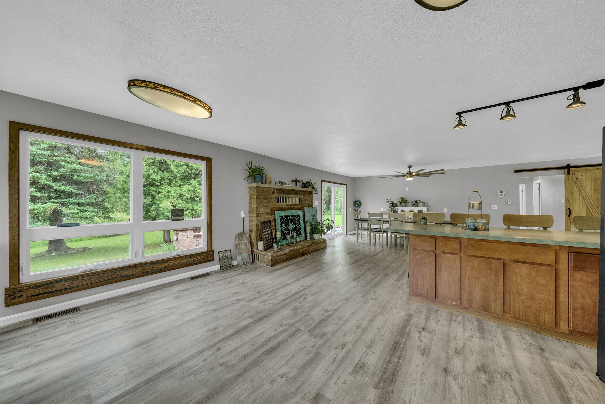 12520 Airport Road