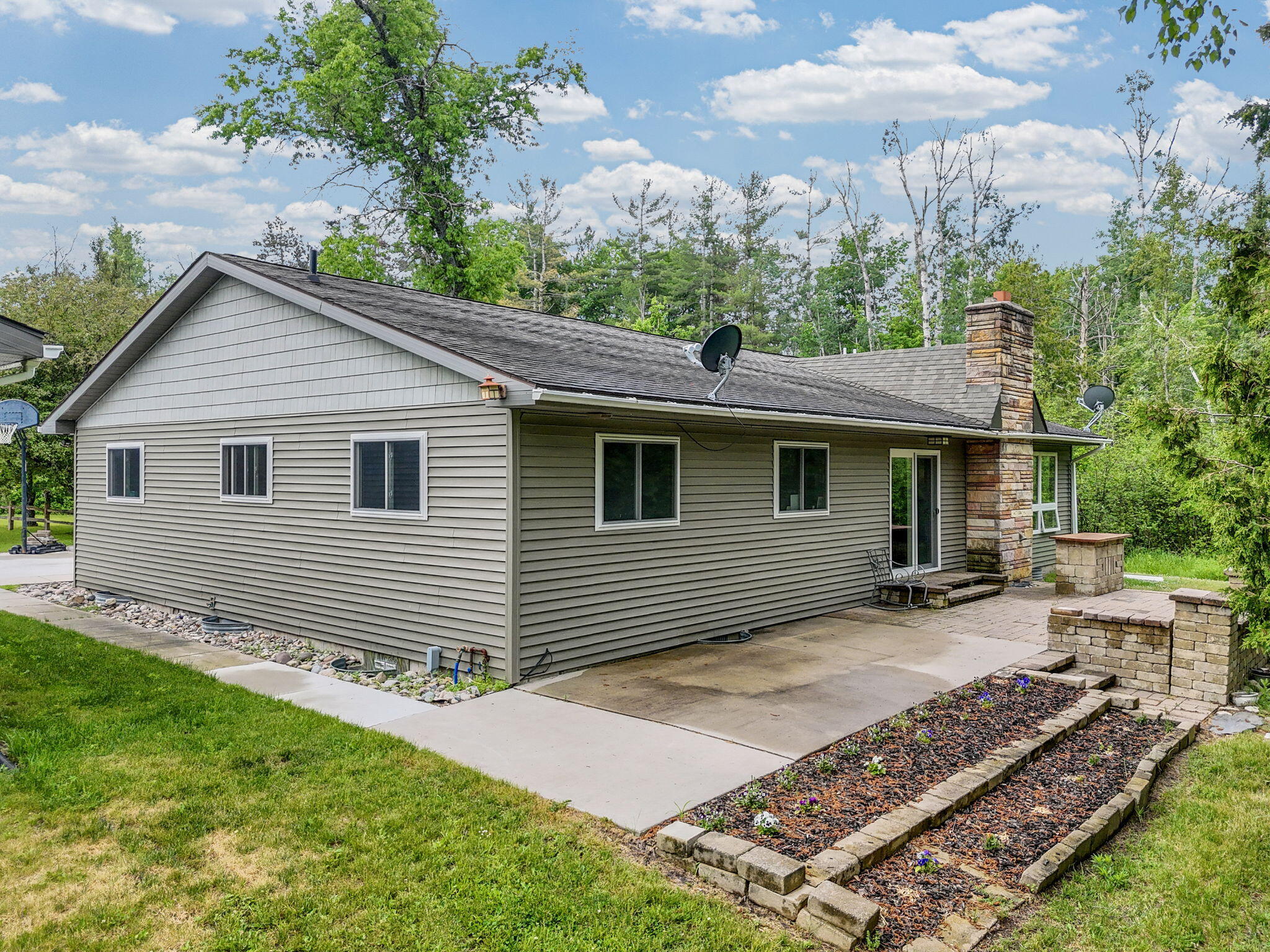 12520 Airport Road