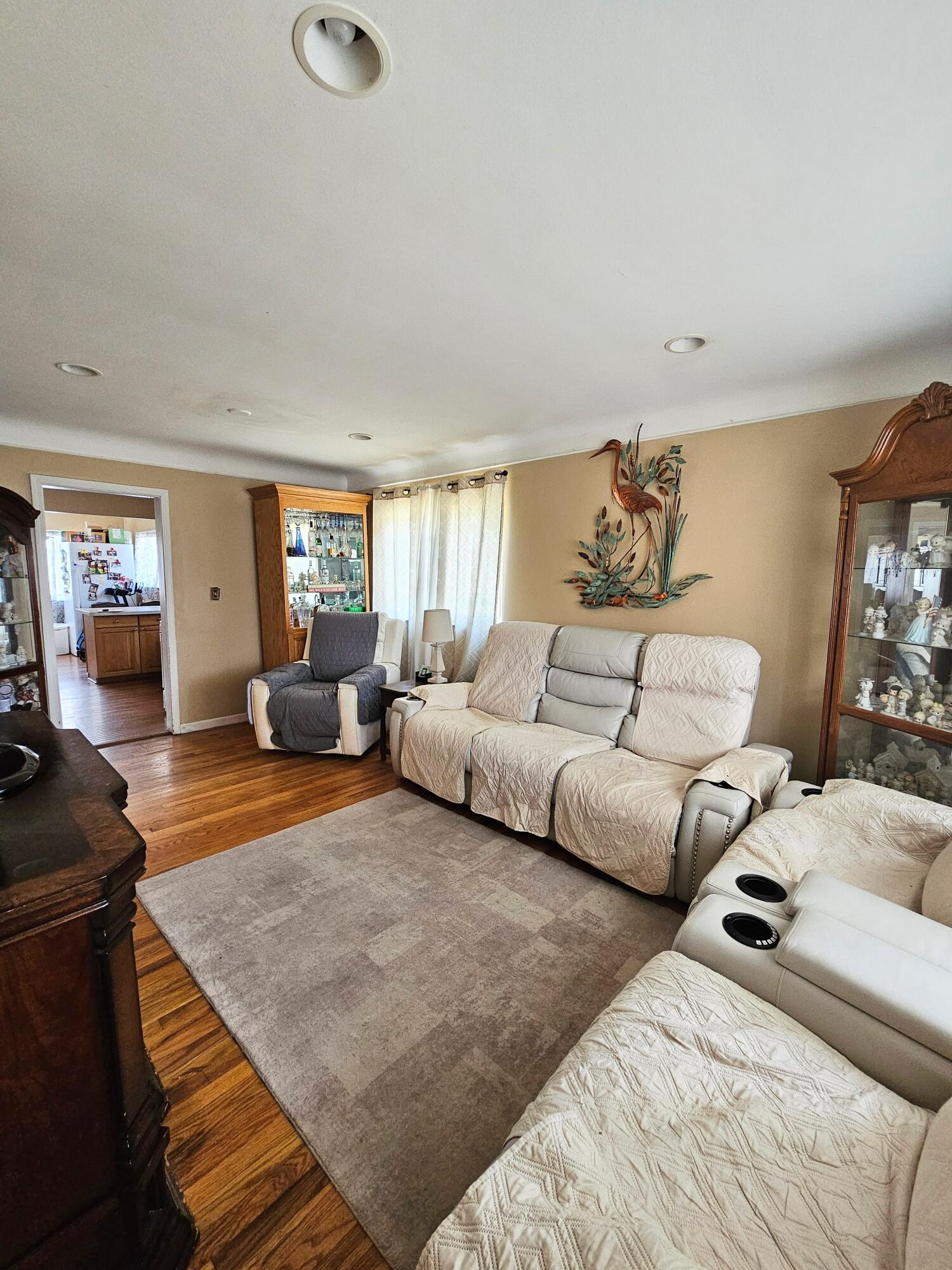 9 Roseview Boulevard