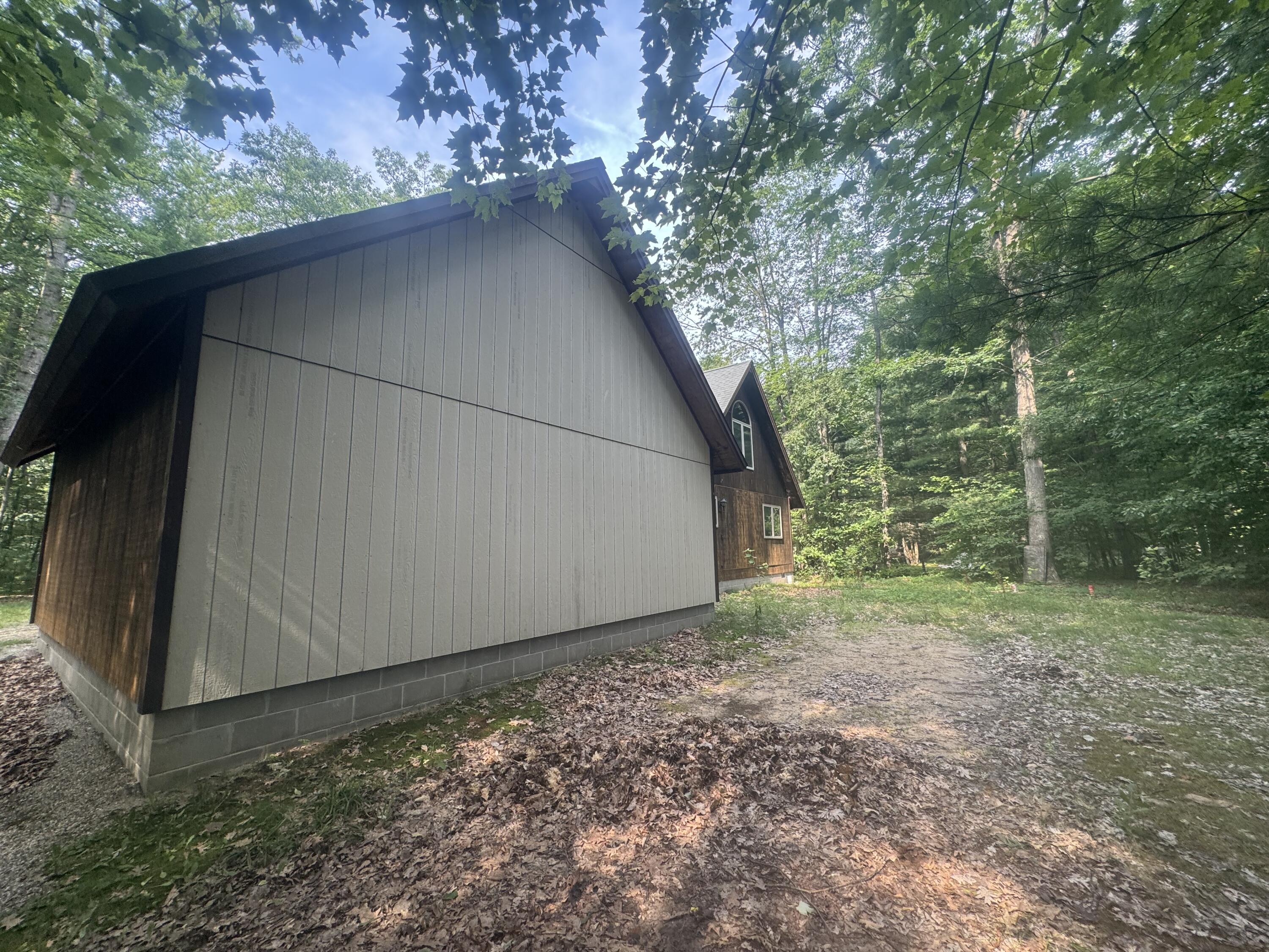107 Teaberry Lane