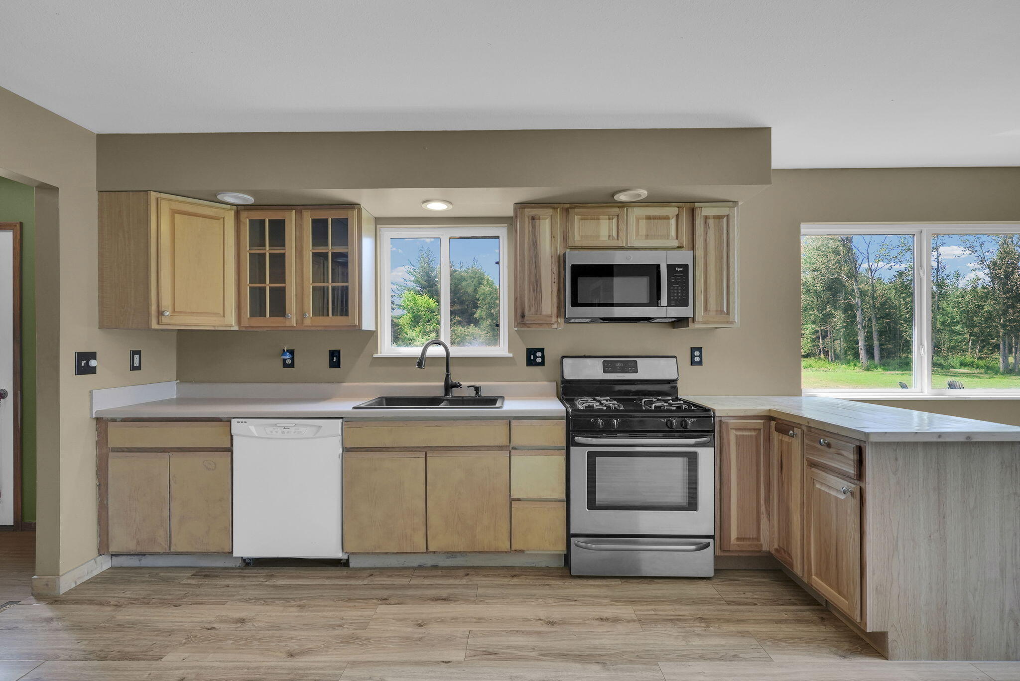 850 S Maple Valley Road, St. Helen