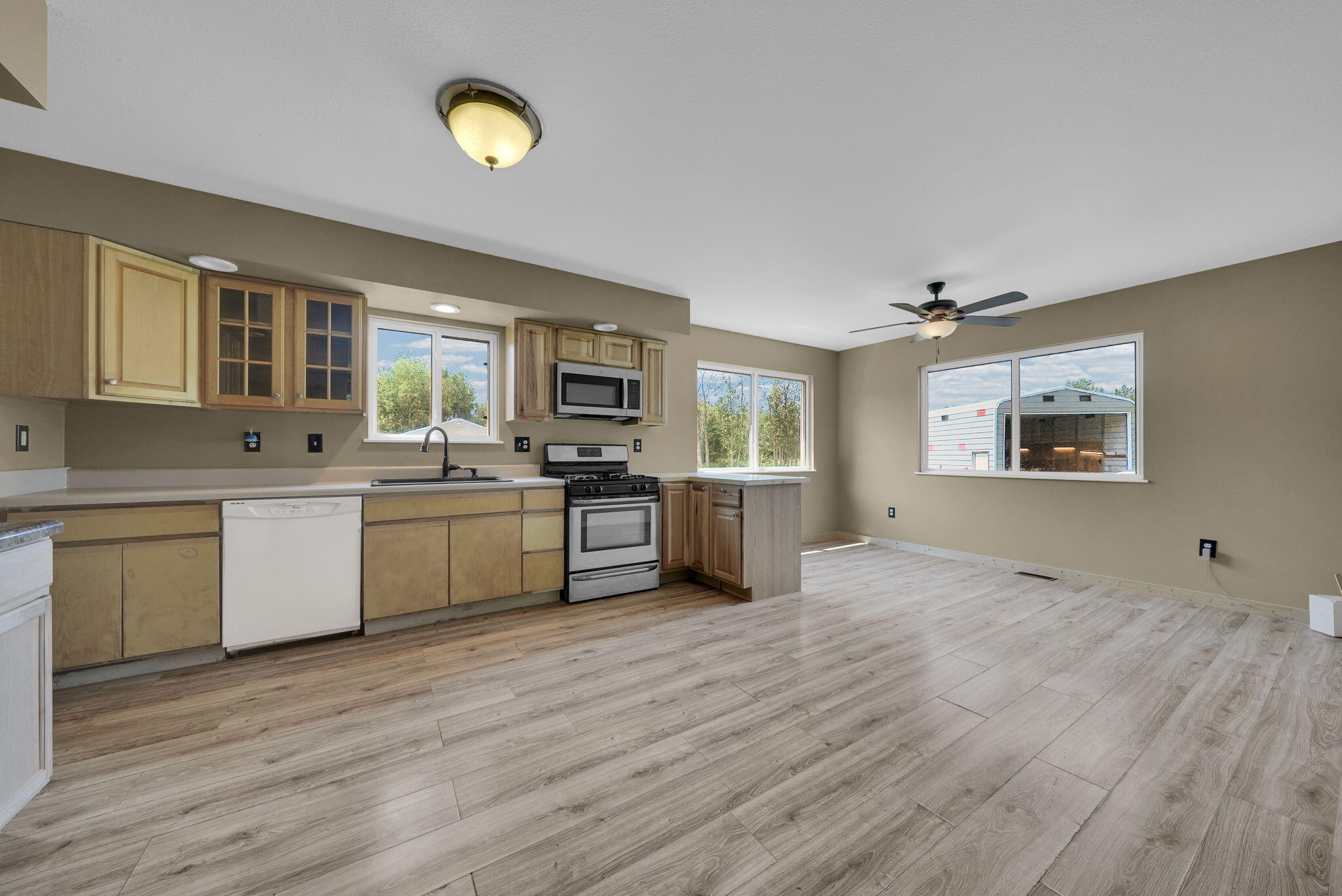 850 S Maple Valley Road, St. Helen