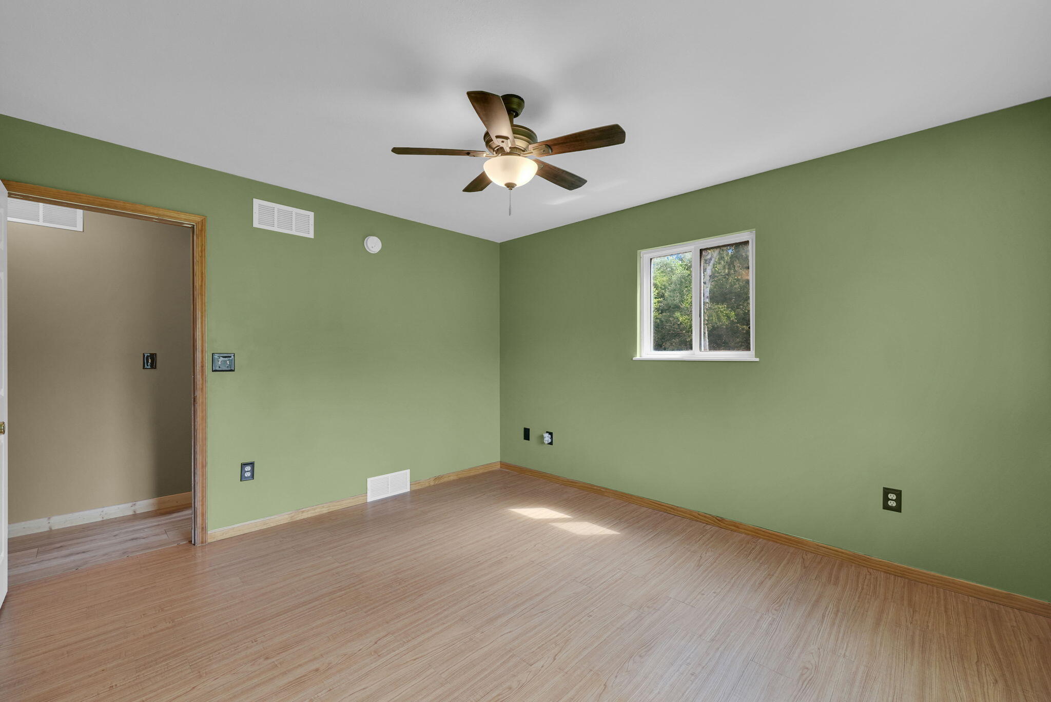850 S Maple Valley Road, St. Helen