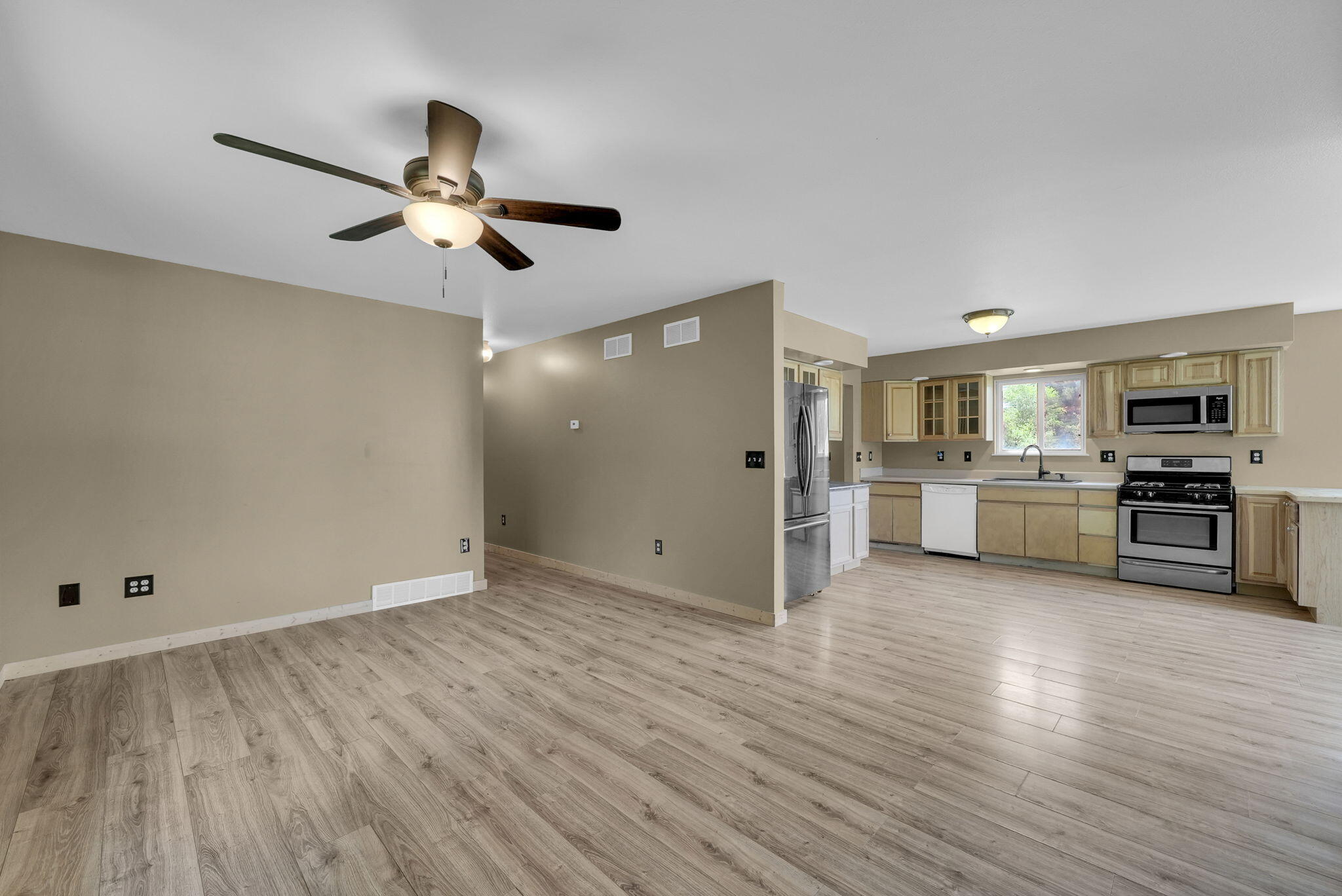 850 S Maple Valley Road, St. Helen