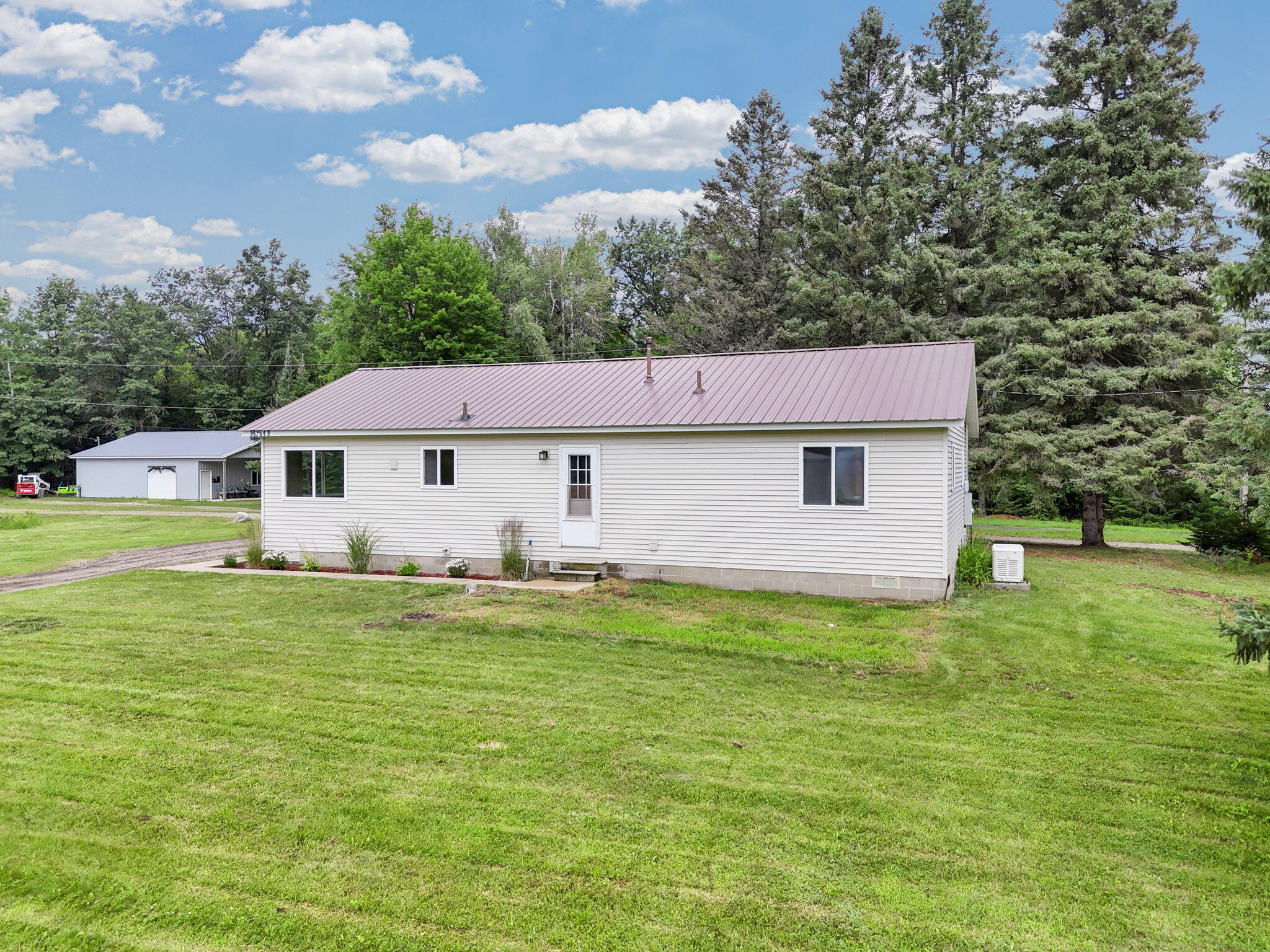 850 S Maple Valley Road, St. Helen