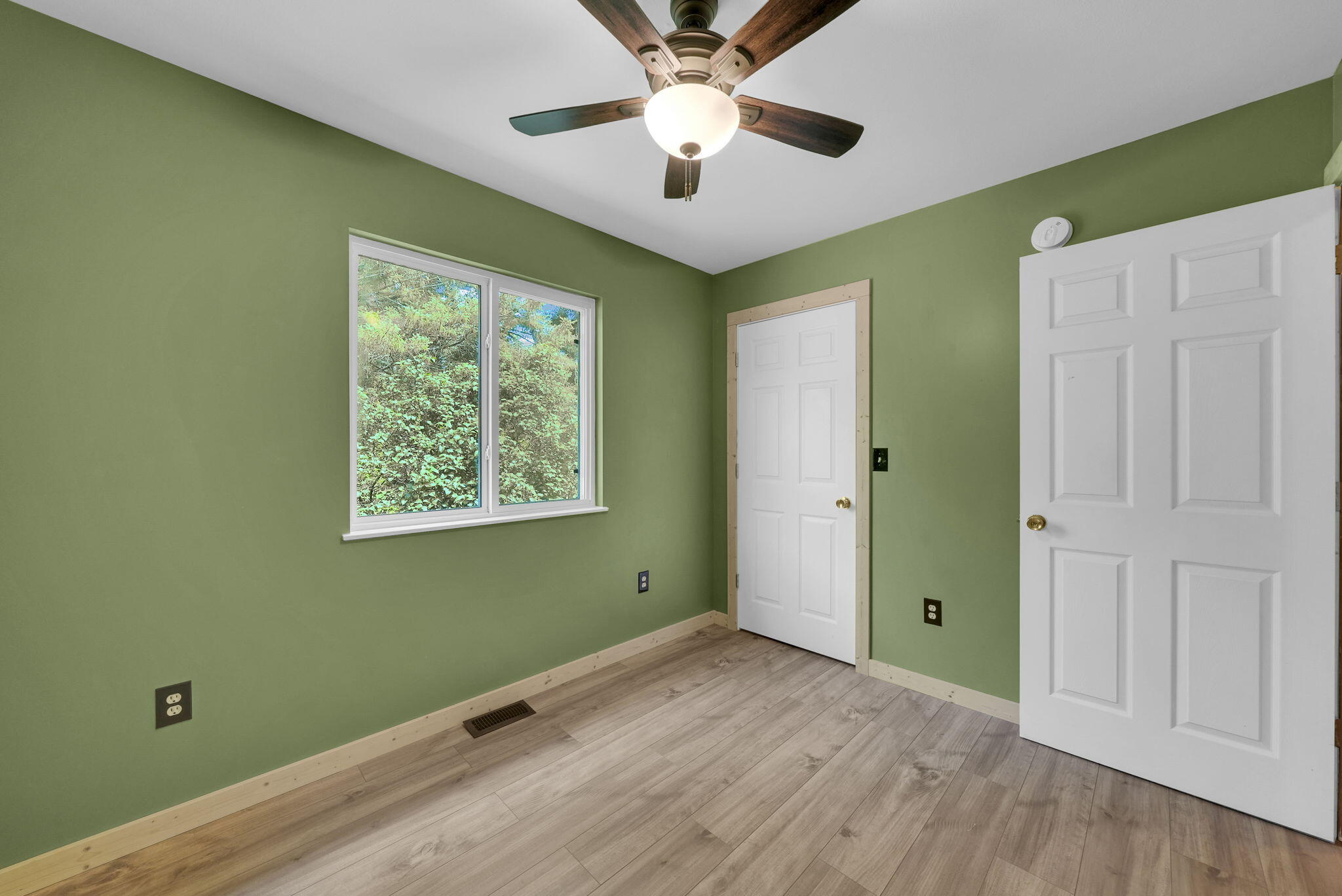850 S Maple Valley Road, St. Helen