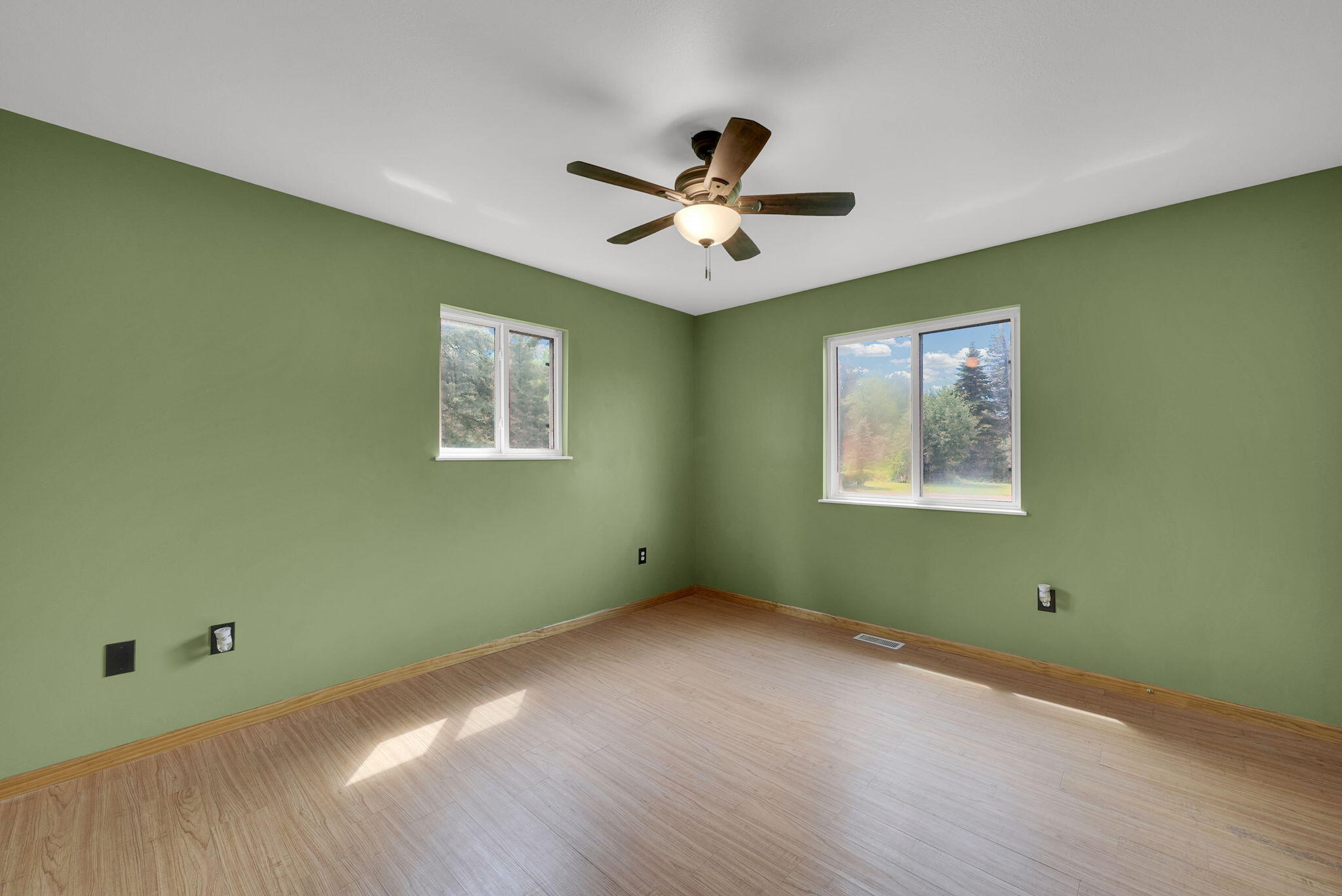 850 S Maple Valley Road, St. Helen