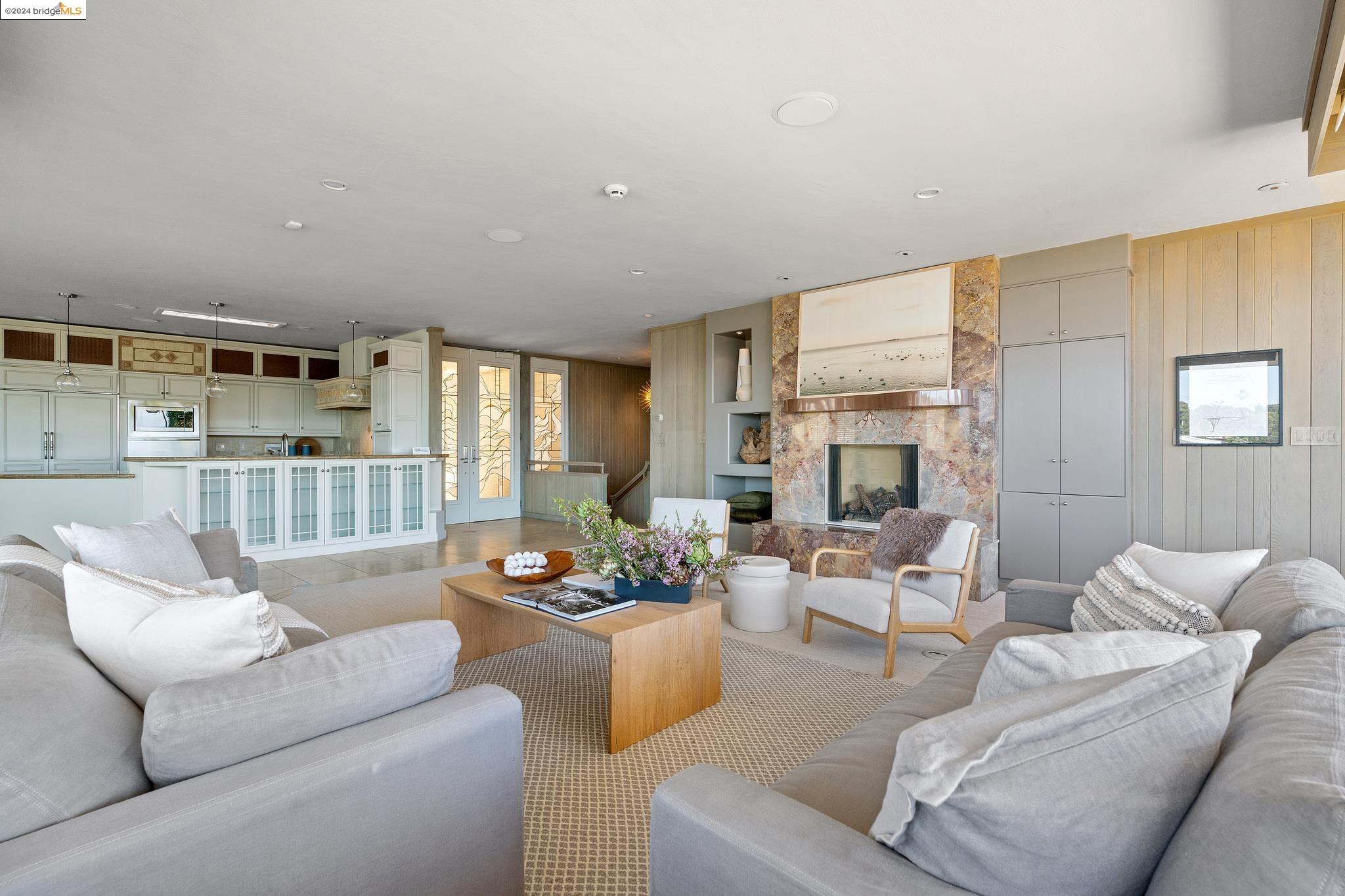 615 Western Dr