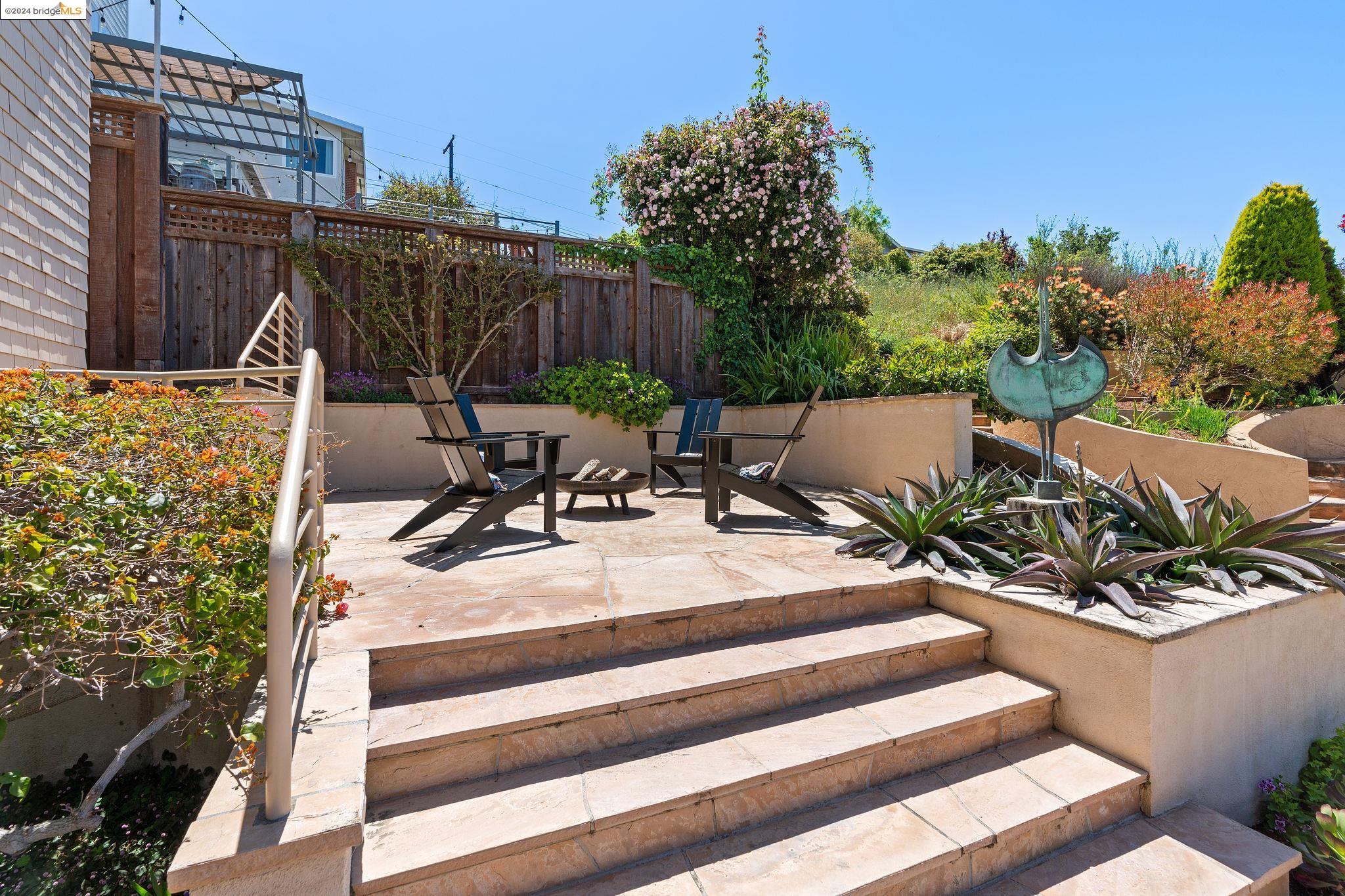 615 Western Dr
