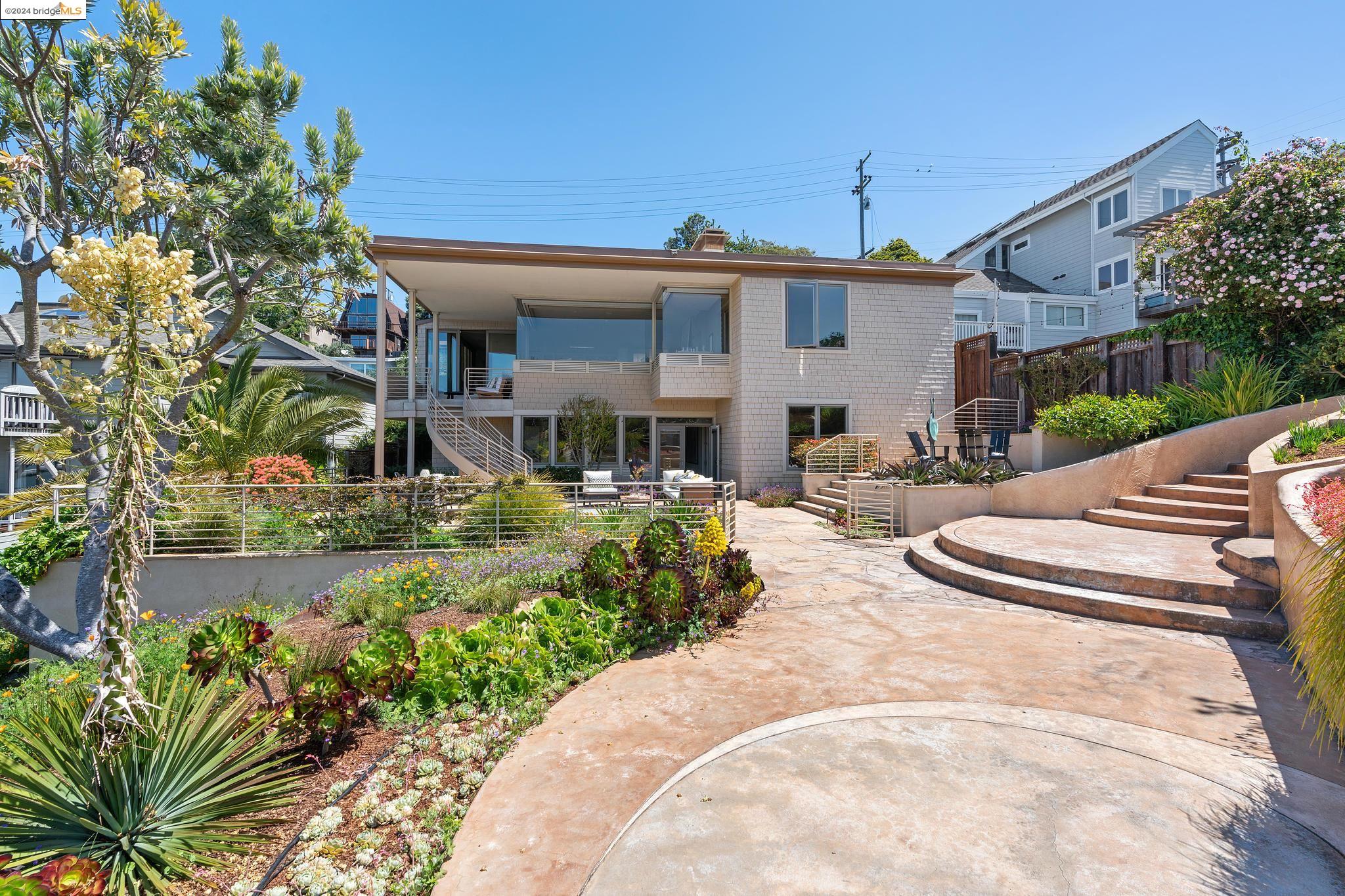 615 Western Dr