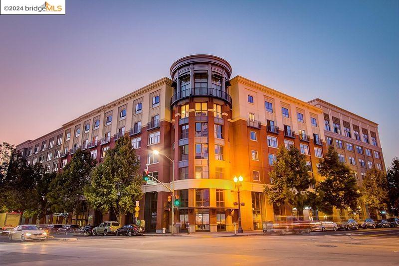 438 W Grand Ave # 716