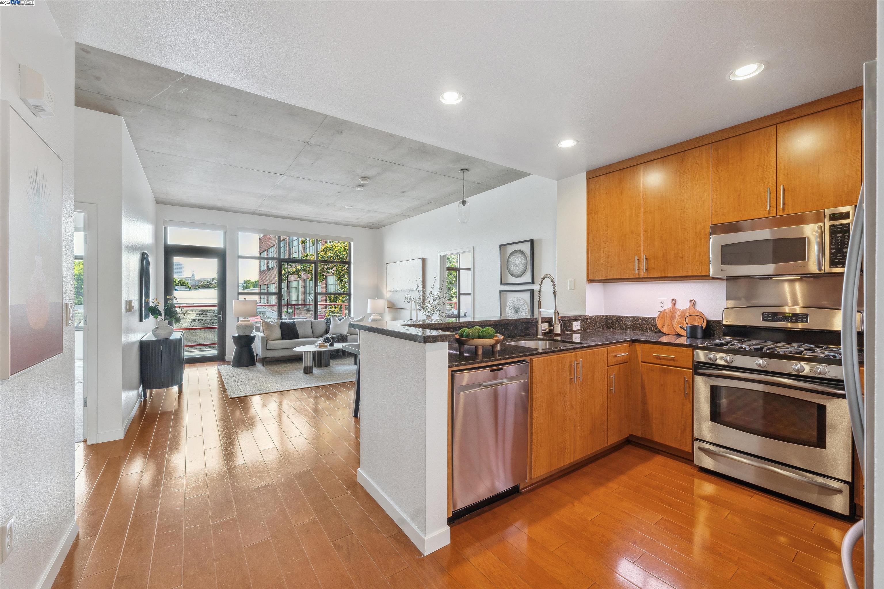 288 3Rd St # 313
