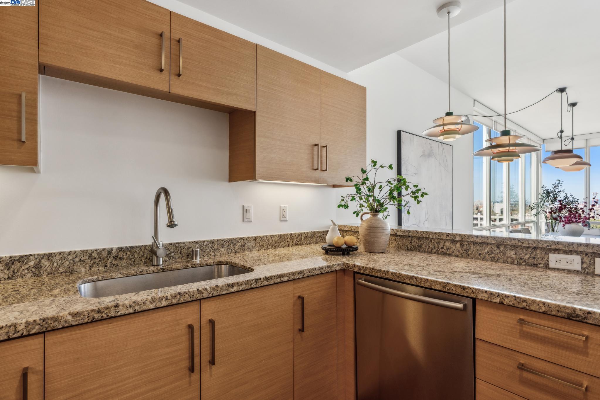 222 Broadway # 805