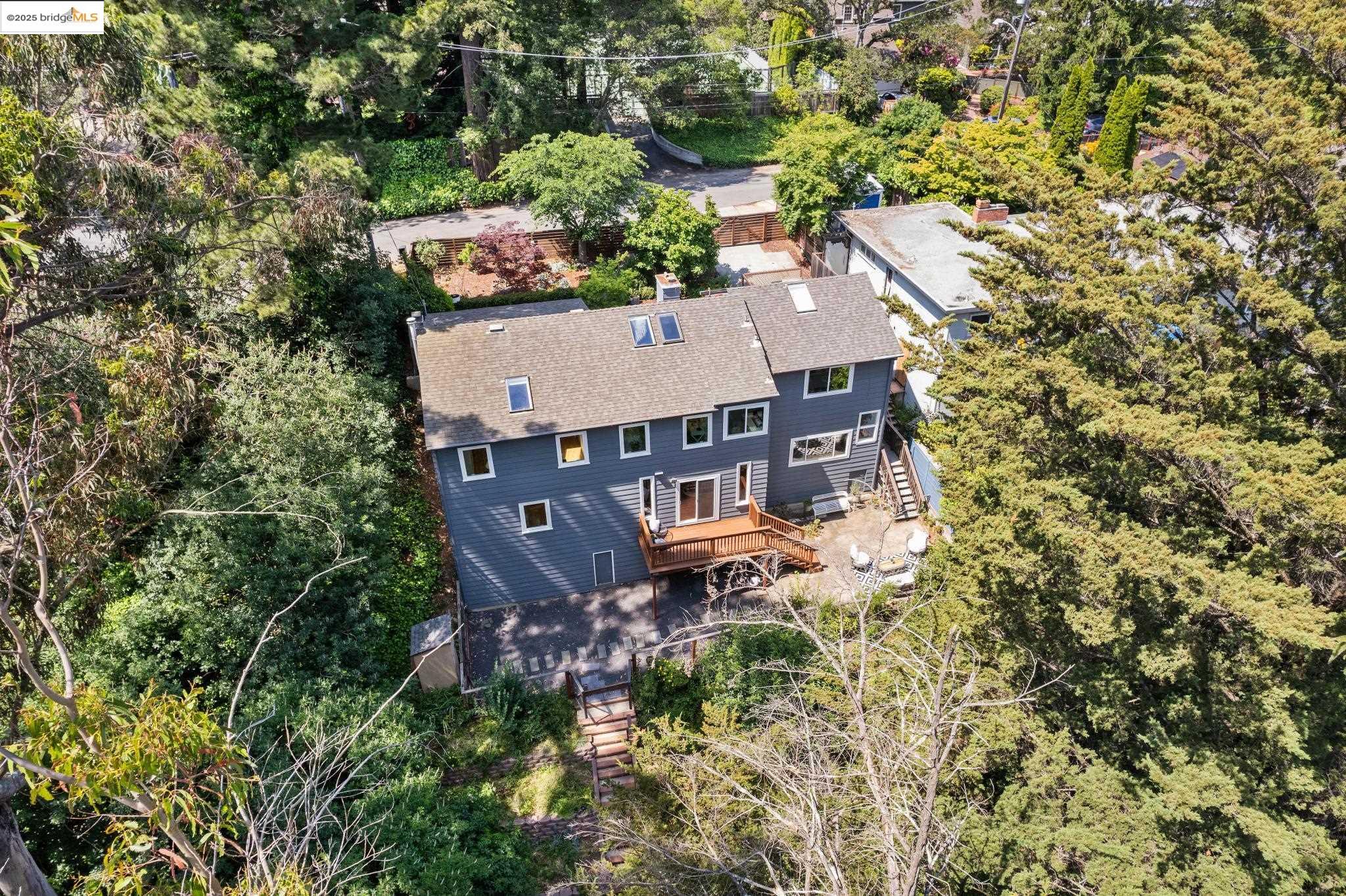 6262 Bullard Dr