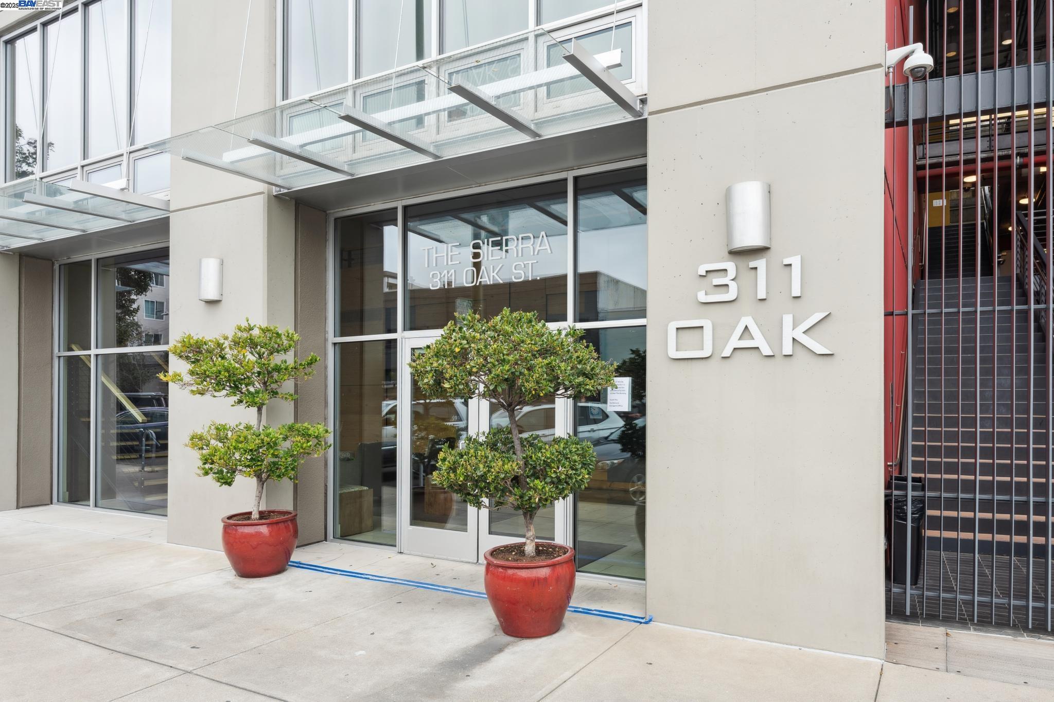 311 Oak St # 729
