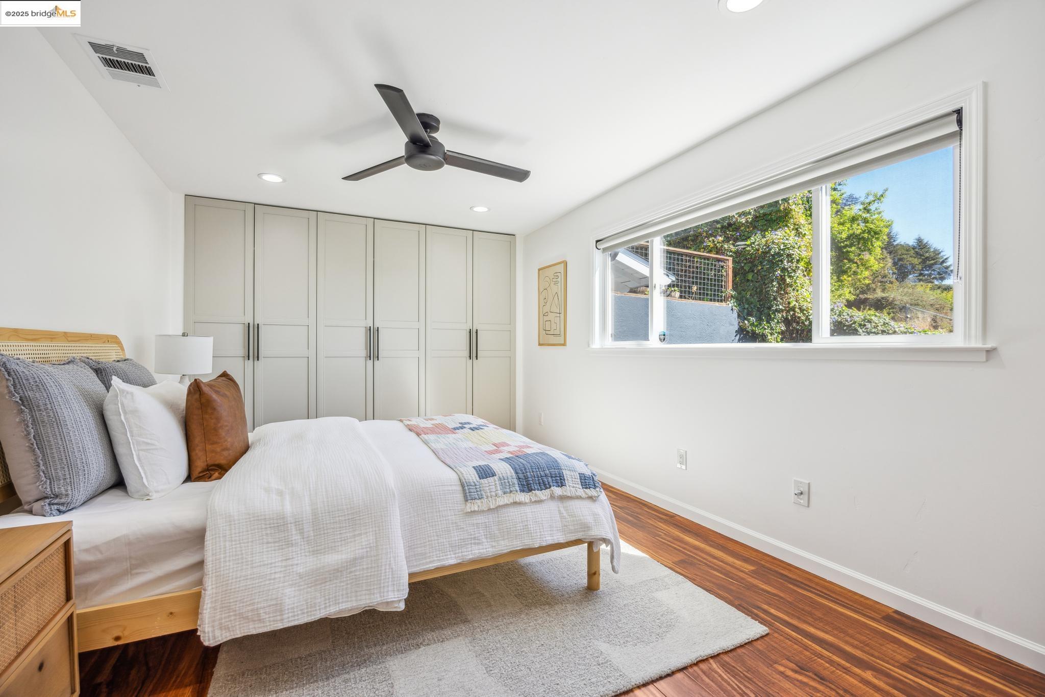 4134 Harbor View Ave