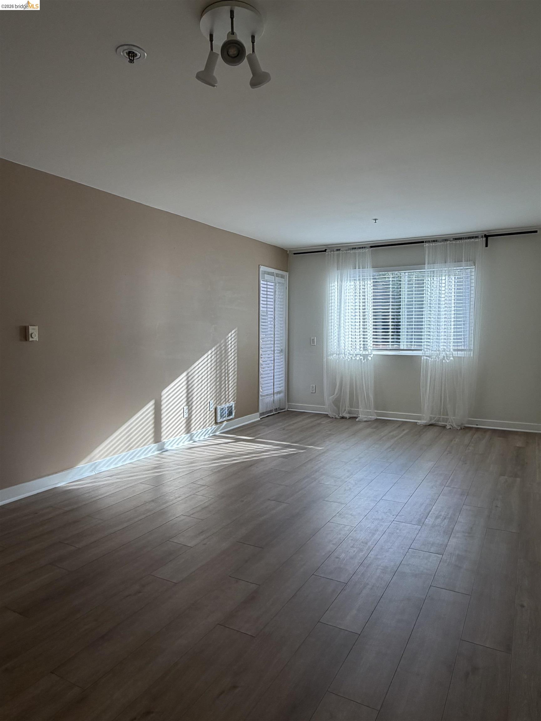 6400 Christie Ave # 4124