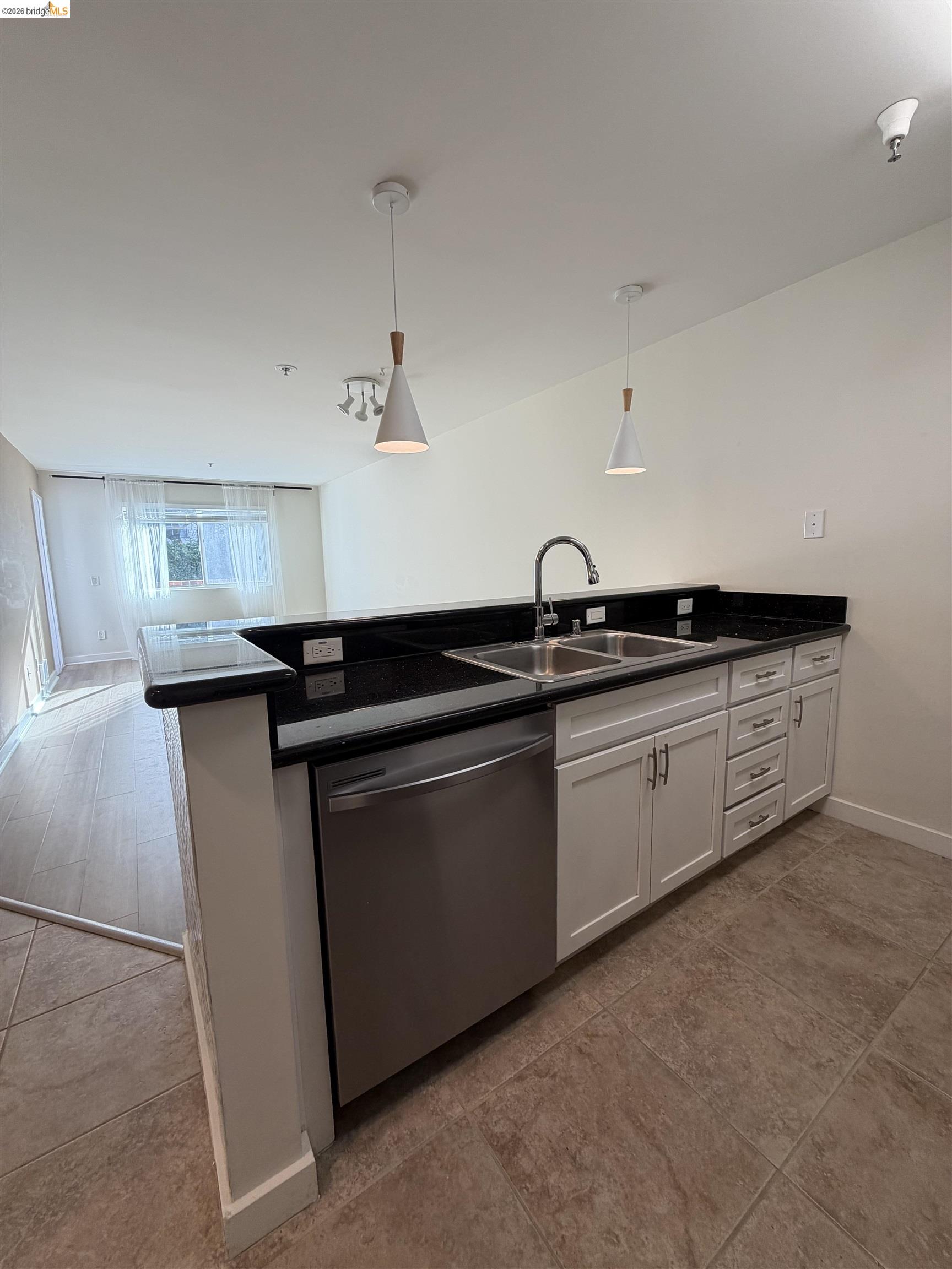 6400 Christie Ave # 4124