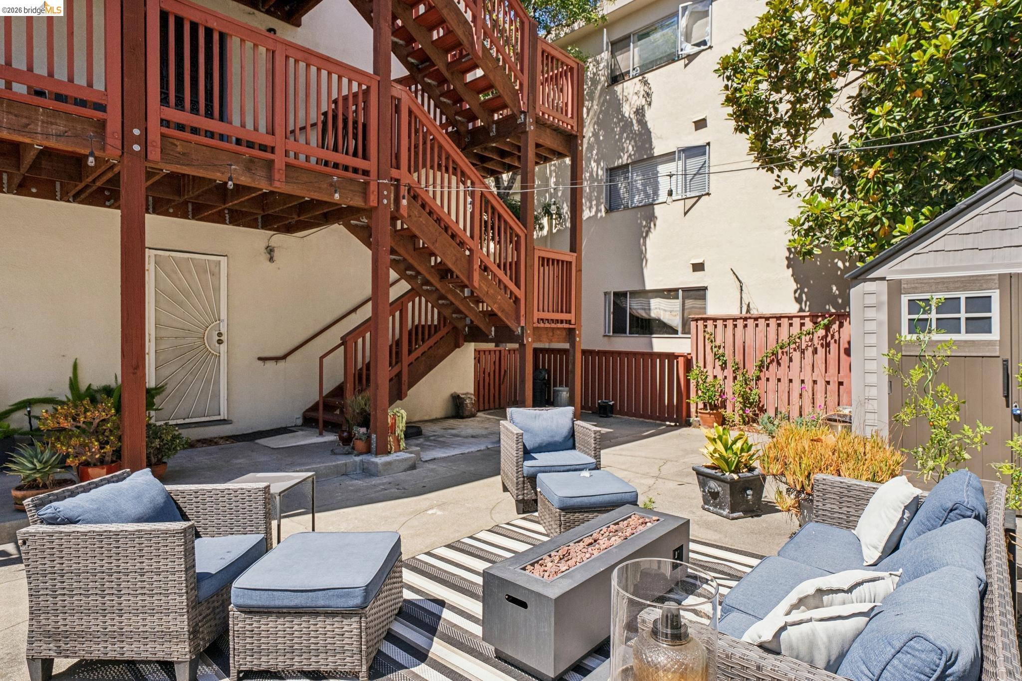 1410 Lakeshore Ave # 5