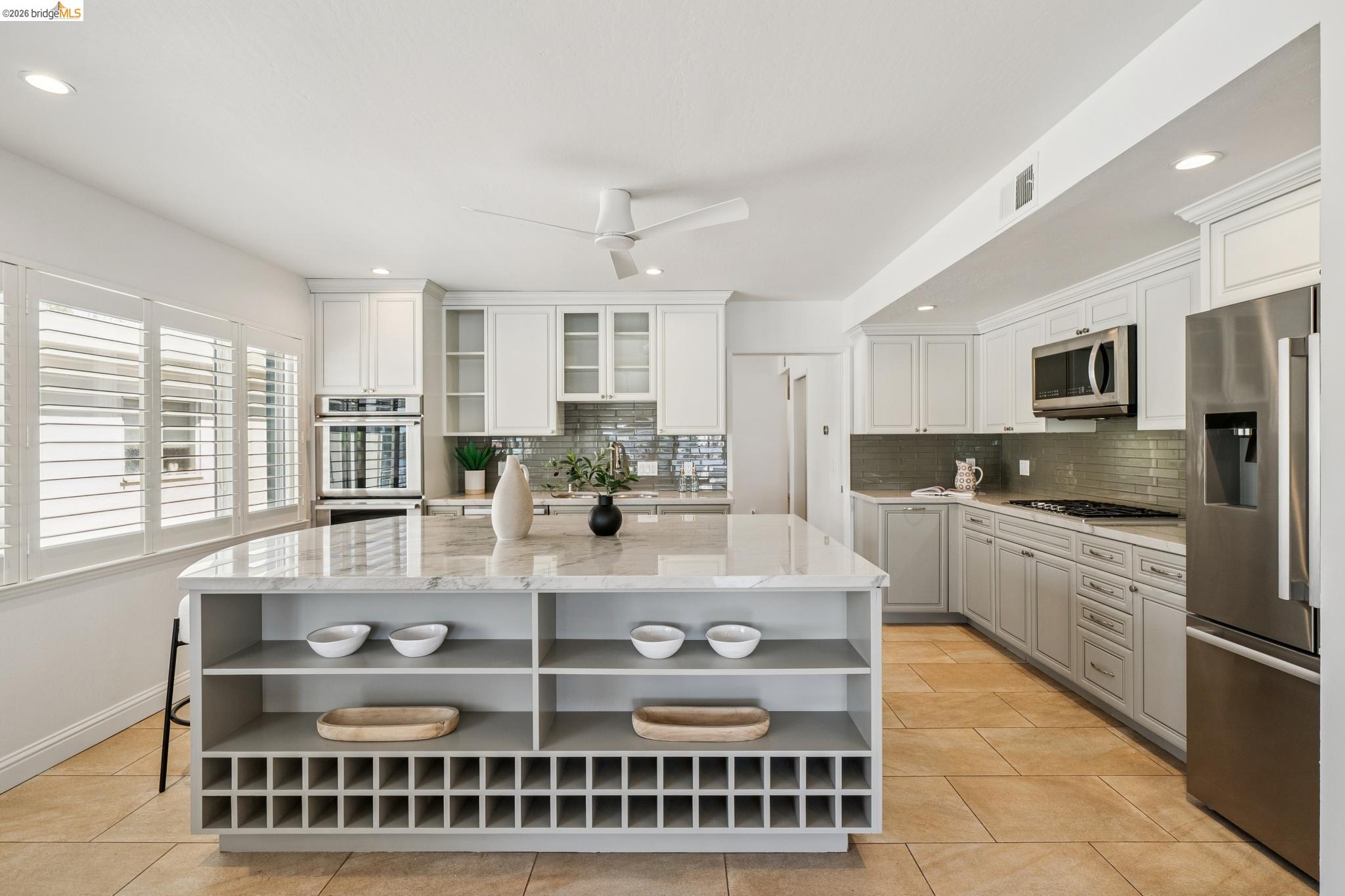 1410 Lakeshore Ave # 5
