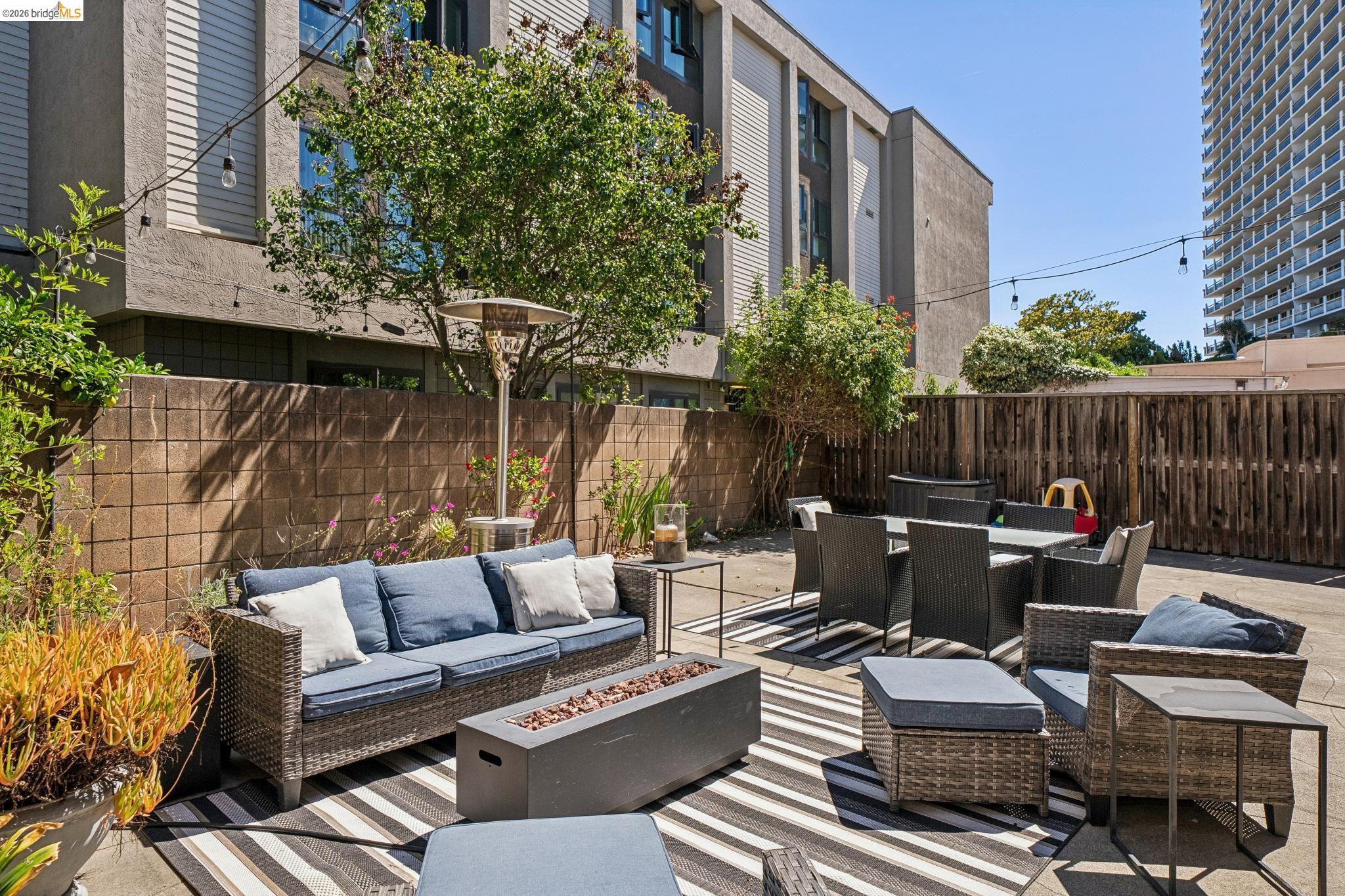 1410 Lakeshore Ave # 5