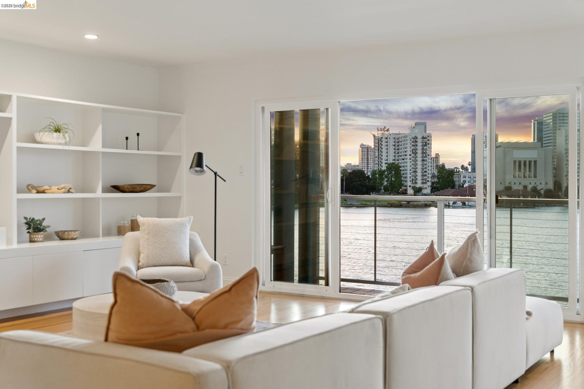 1410 Lakeshore Ave # 5