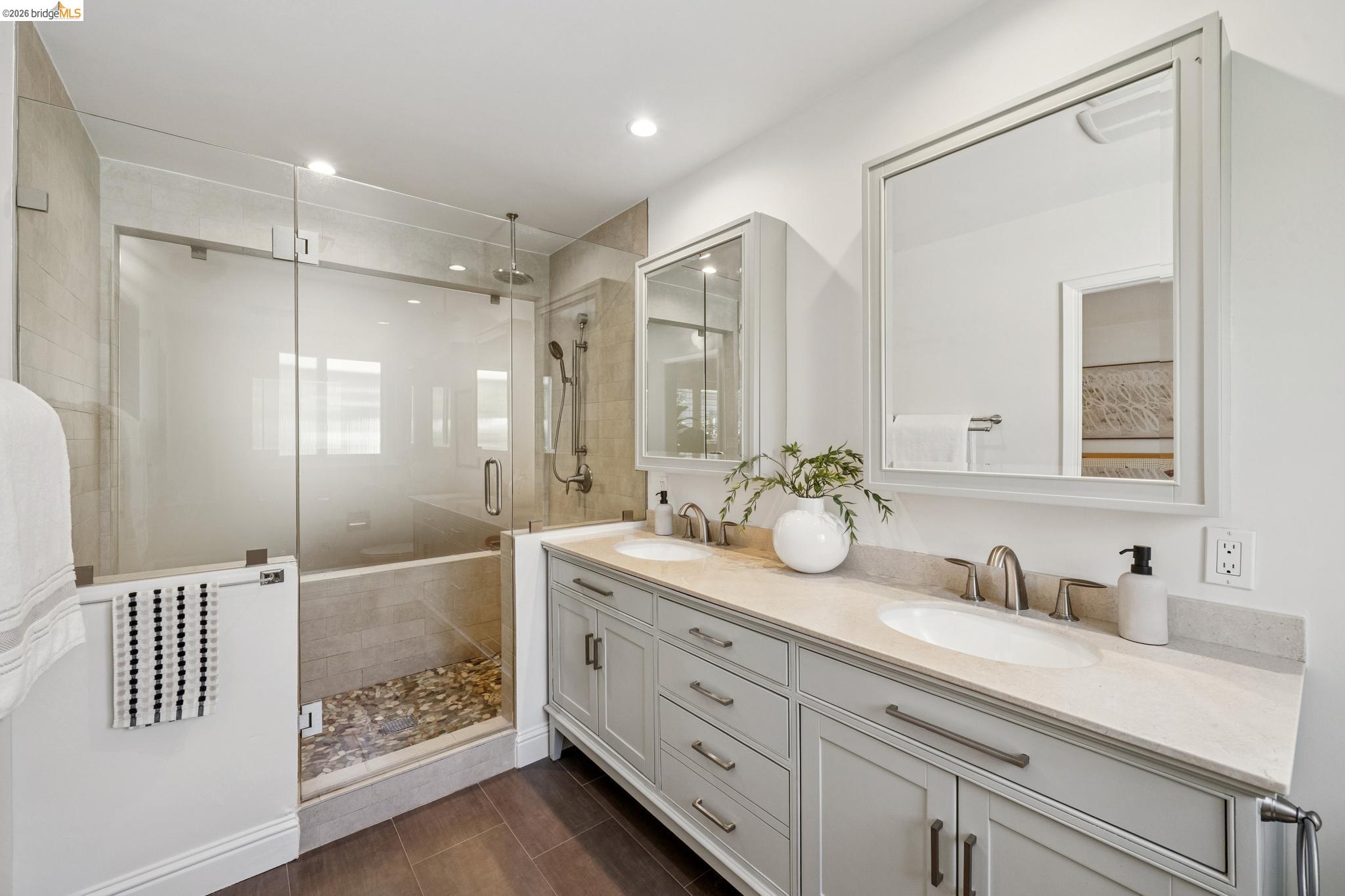 1410 Lakeshore Ave # 5