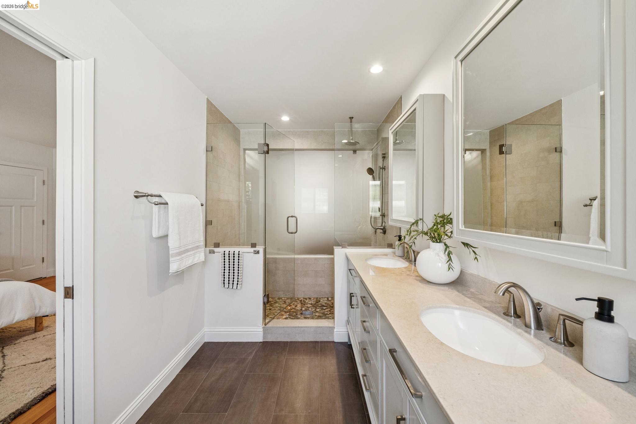 1410 Lakeshore Ave # 5