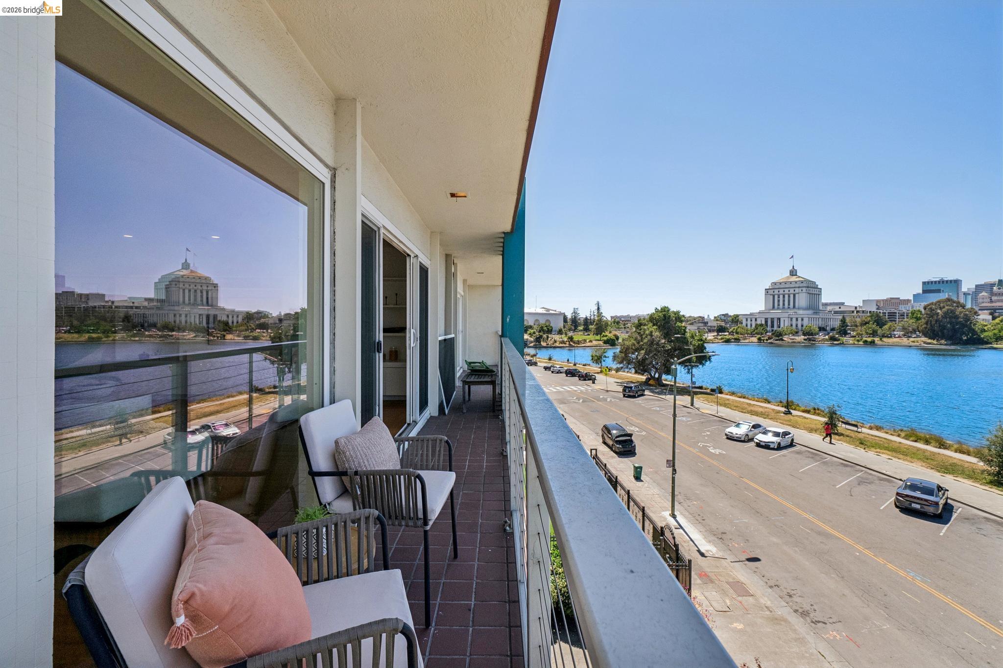 1410 Lakeshore Ave # 5
