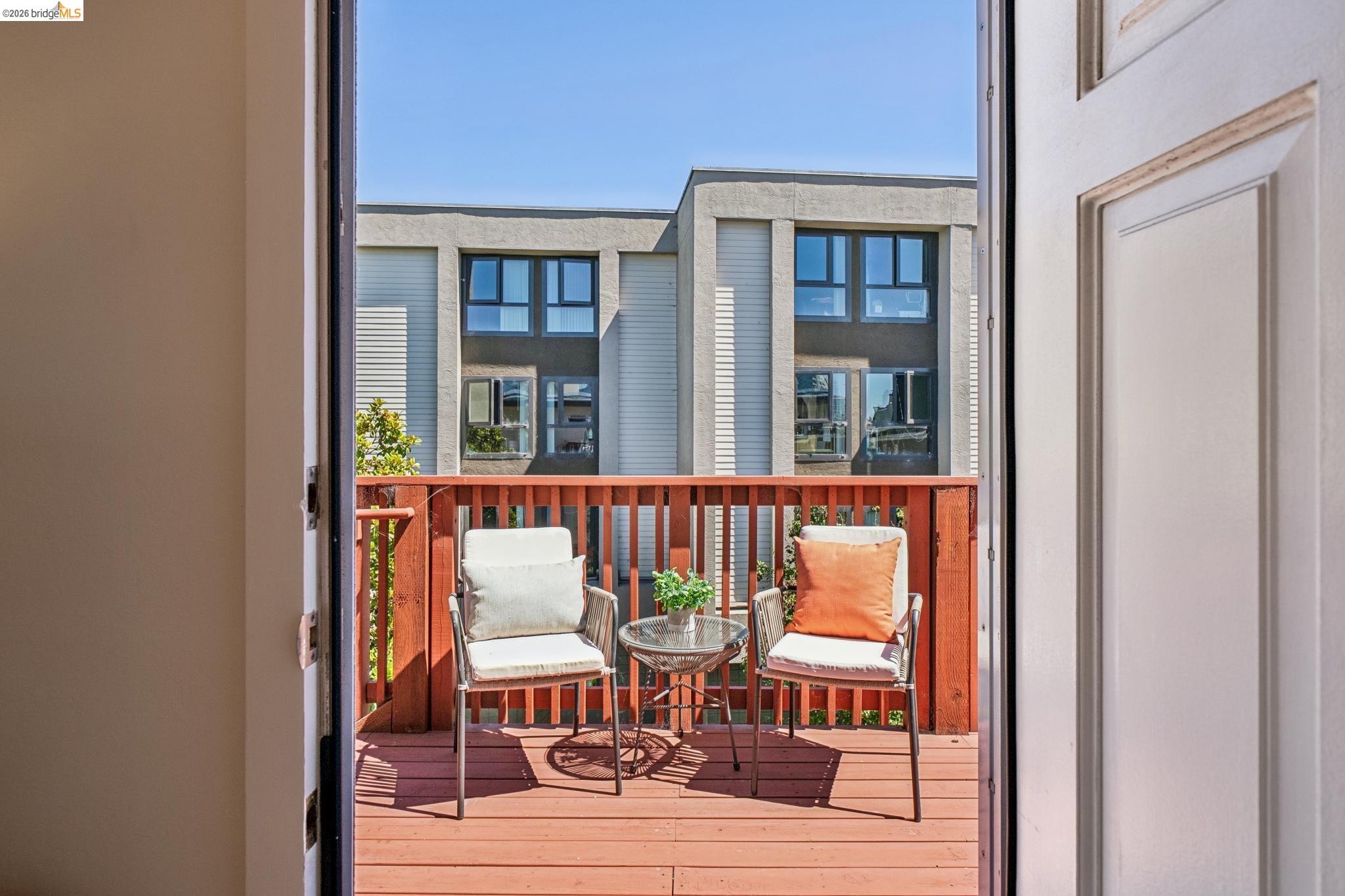 1410 Lakeshore Ave # 5