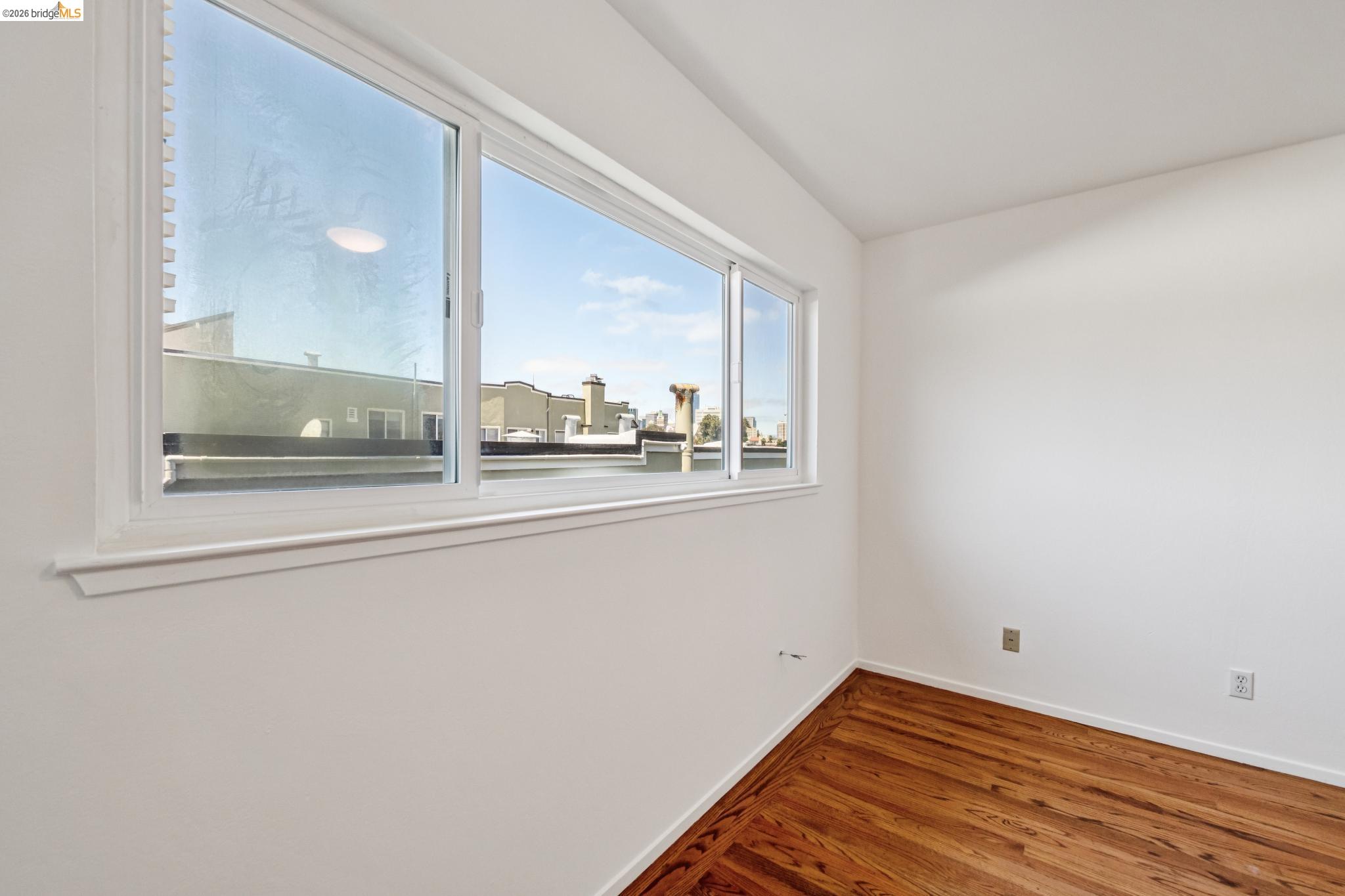 1410 Lakeshore Ave # 6