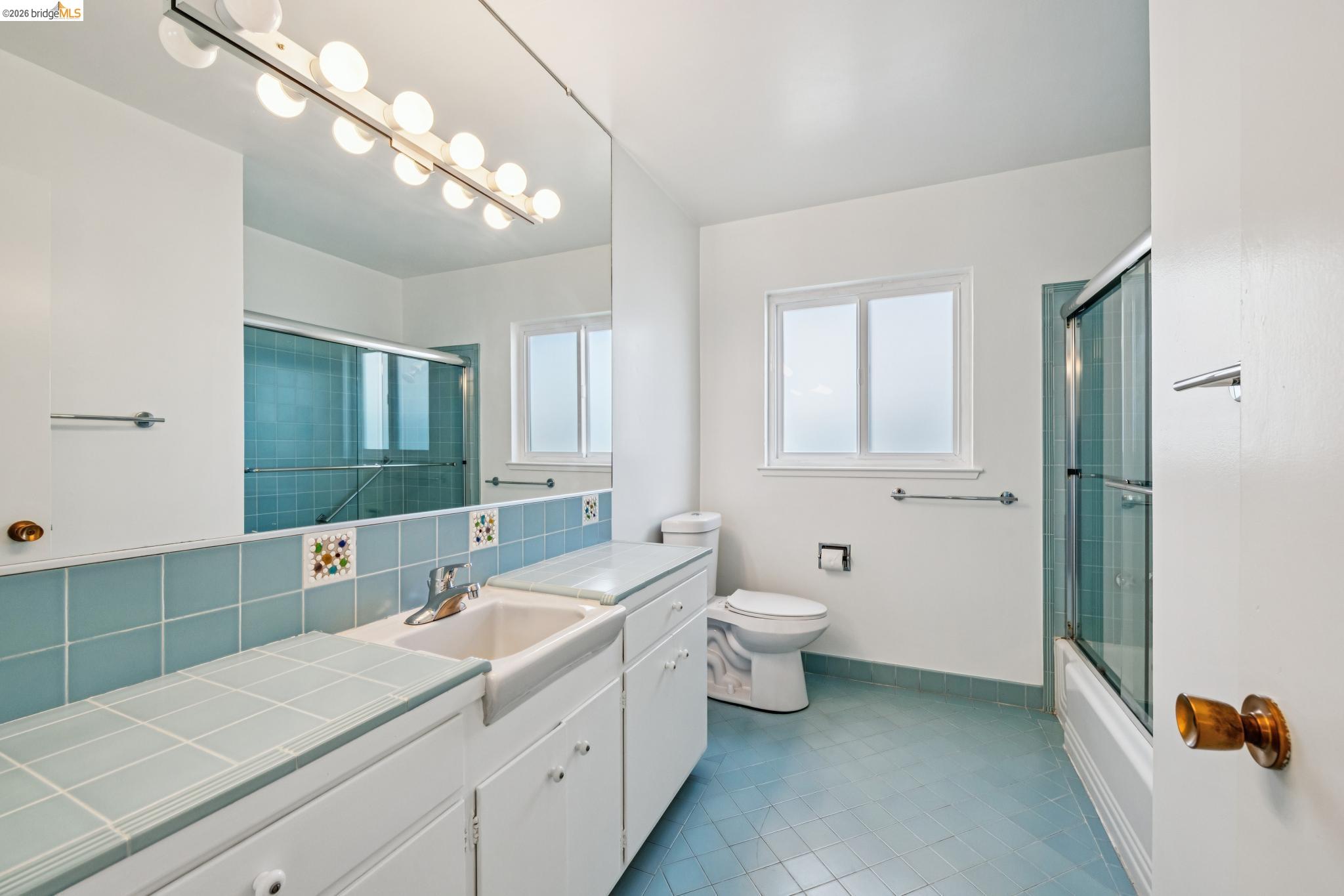1410 Lakeshore Ave # 6
