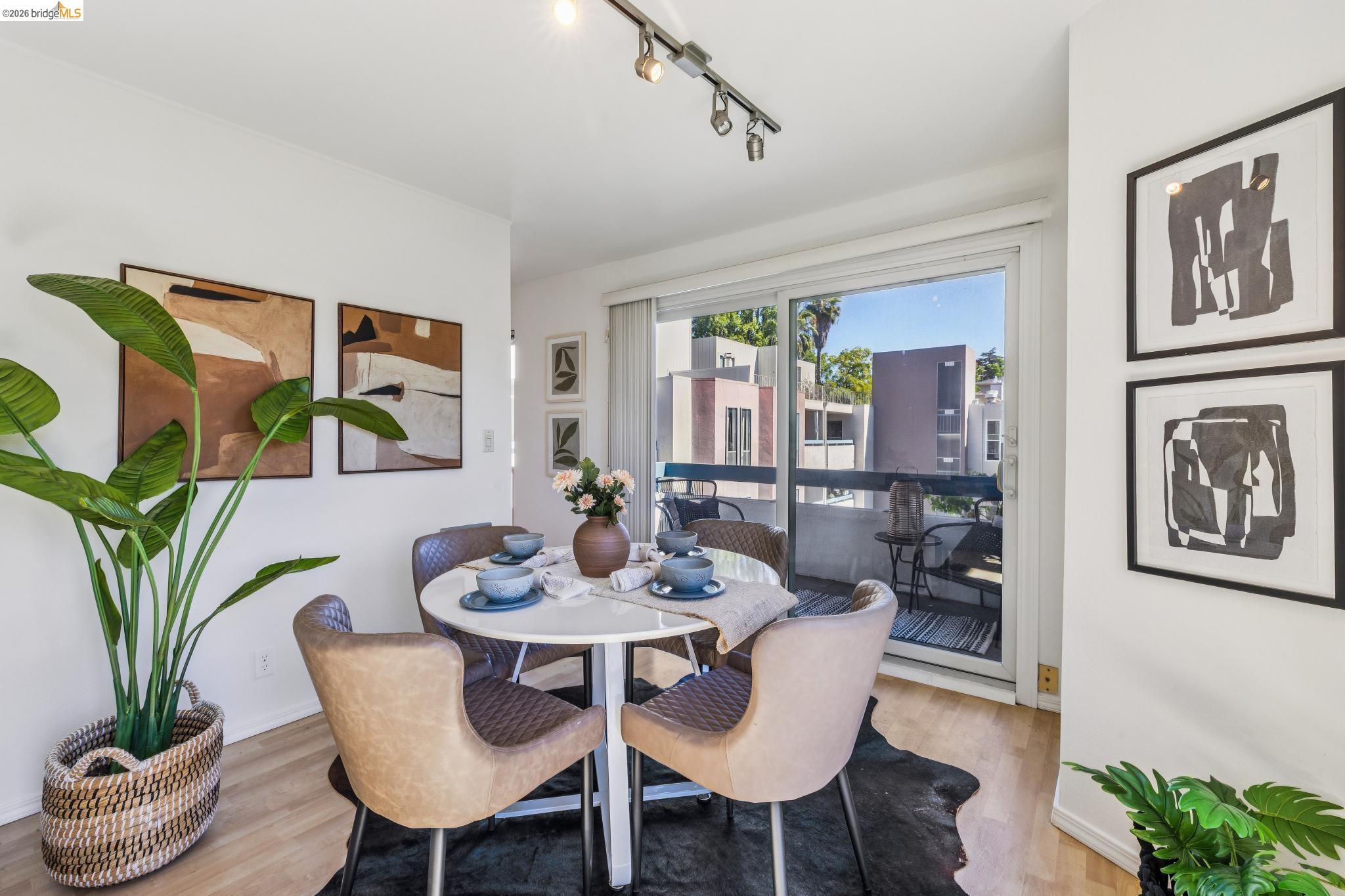 385 Jayne Ave # 301