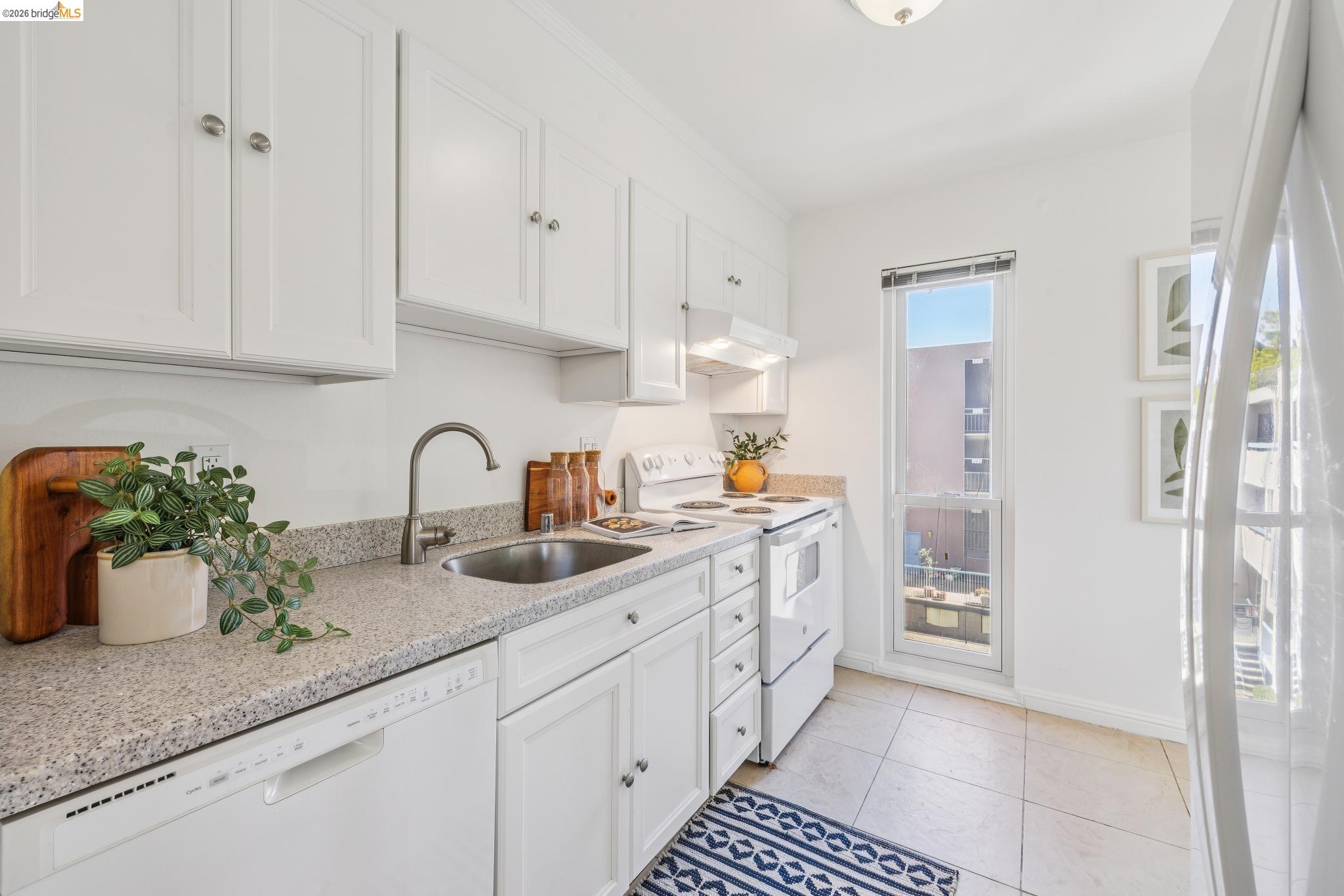 385 Jayne Ave # 301