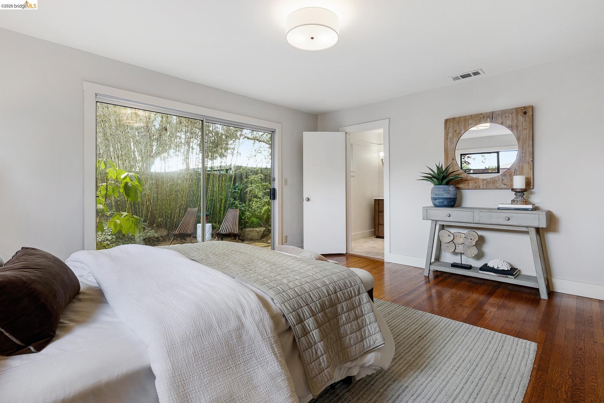22 Kensington Ct