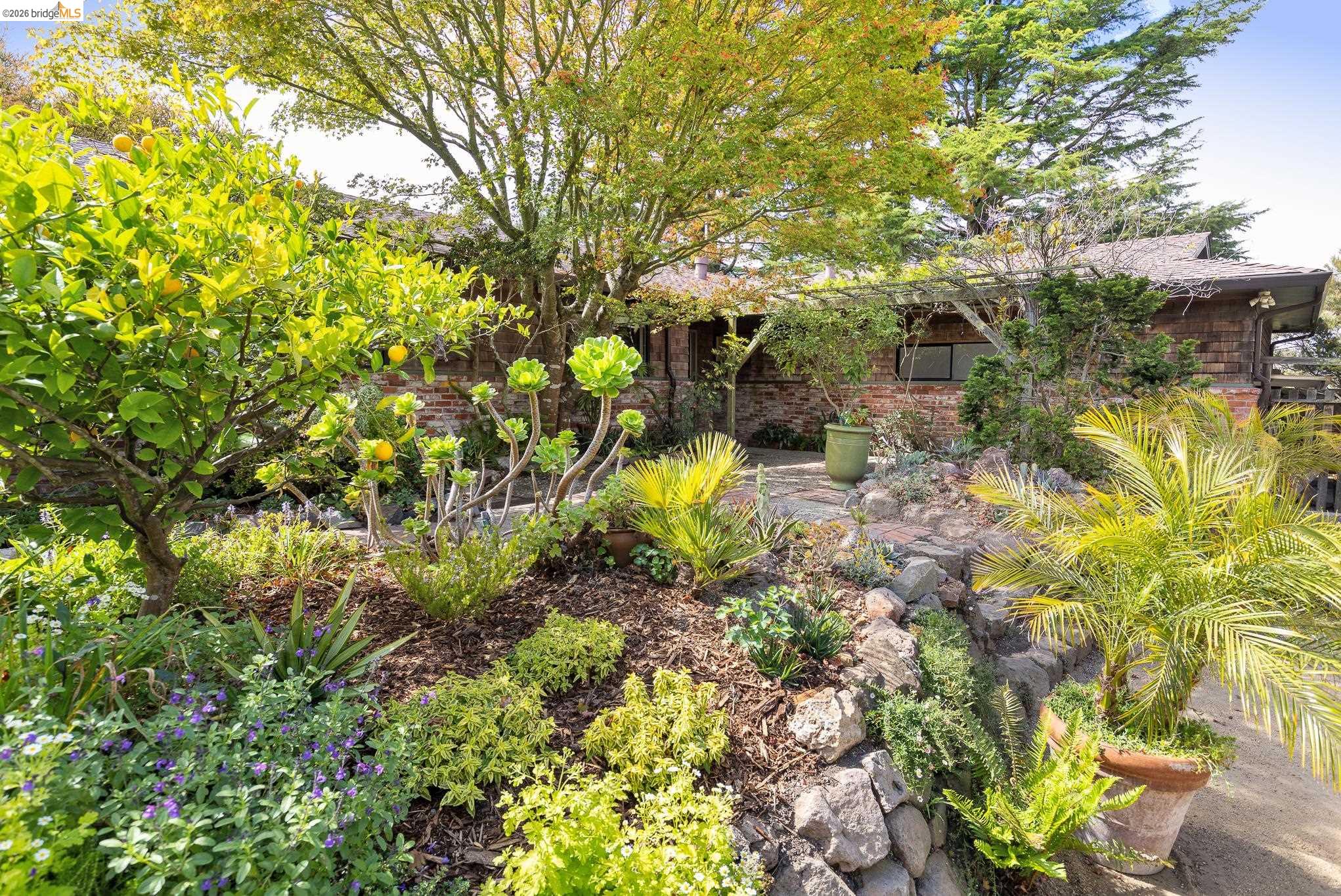 22 Kensington Ct