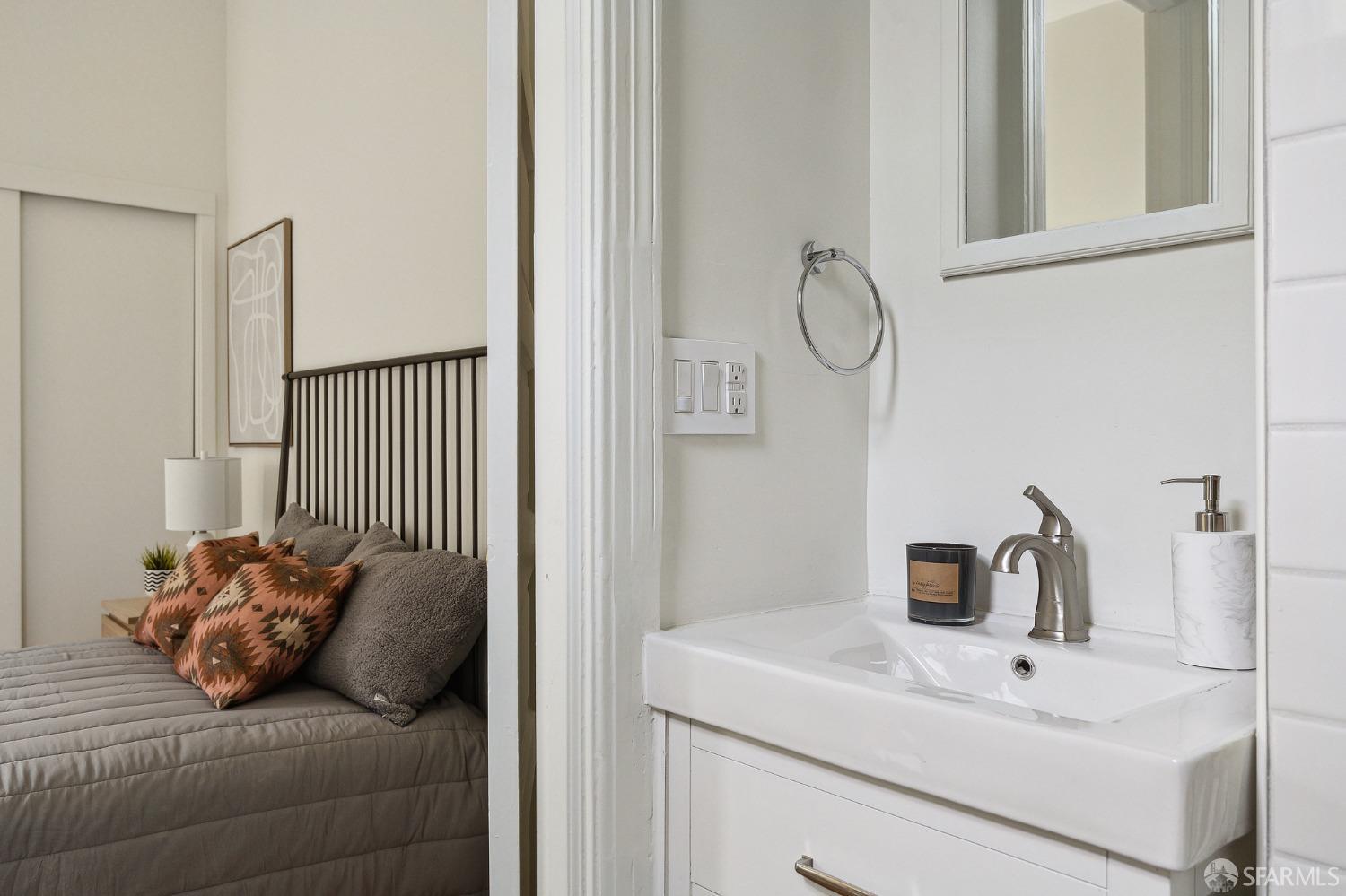 380 Dolores Street Unit: 7