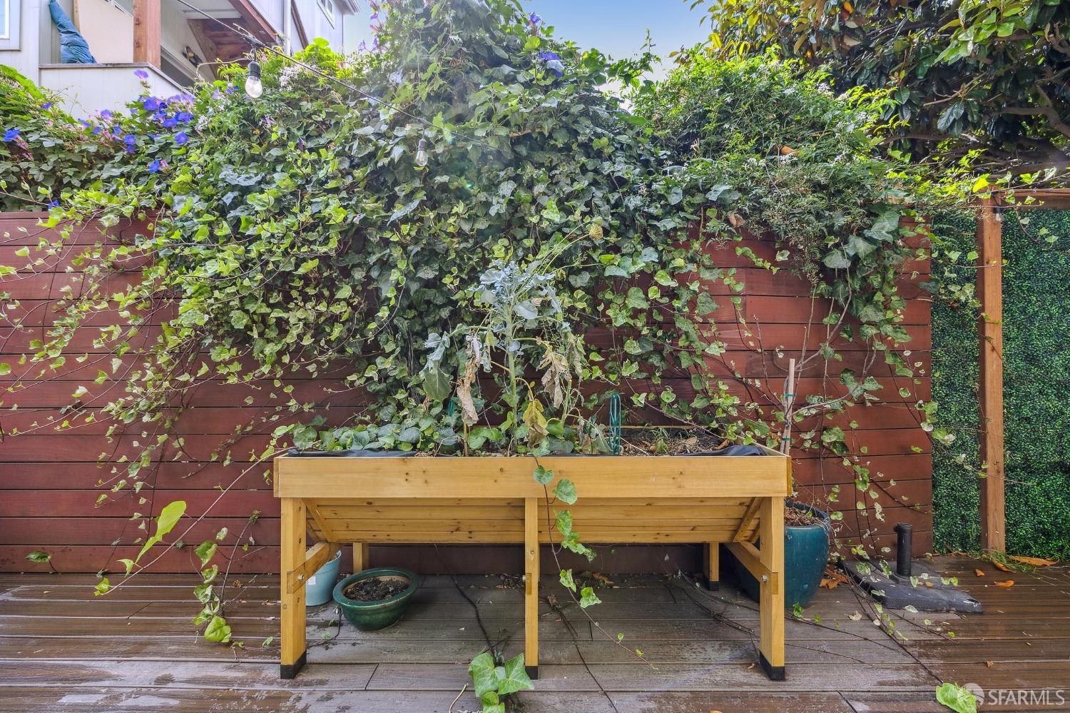 380 Dolores Street Unit: 7