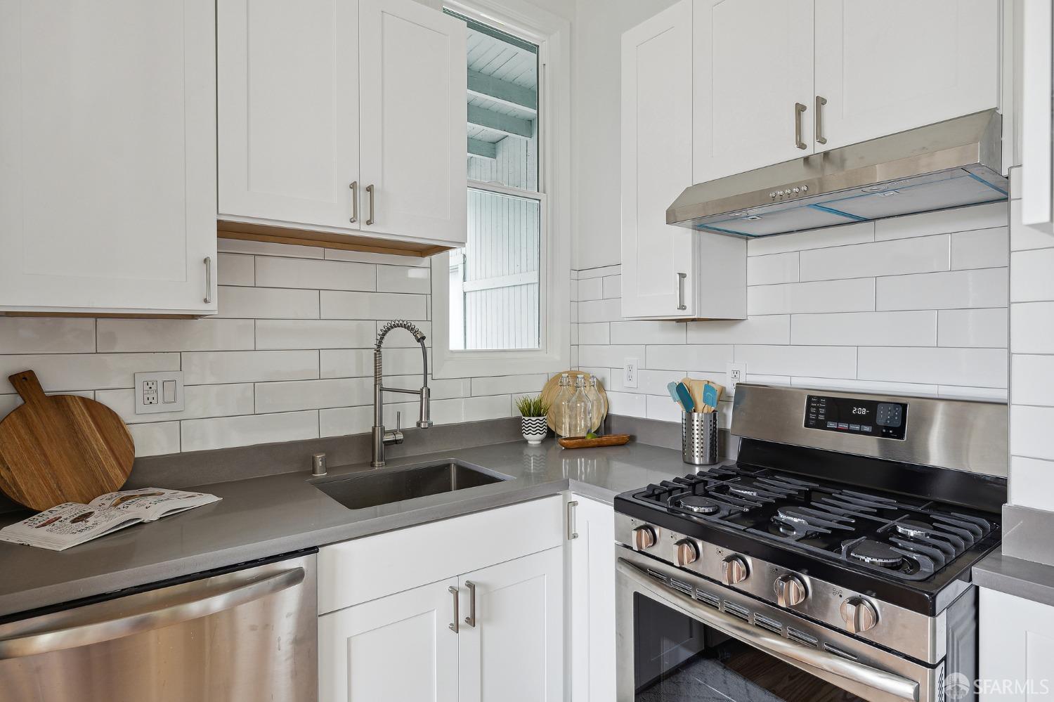 380 Dolores Street Unit: 7