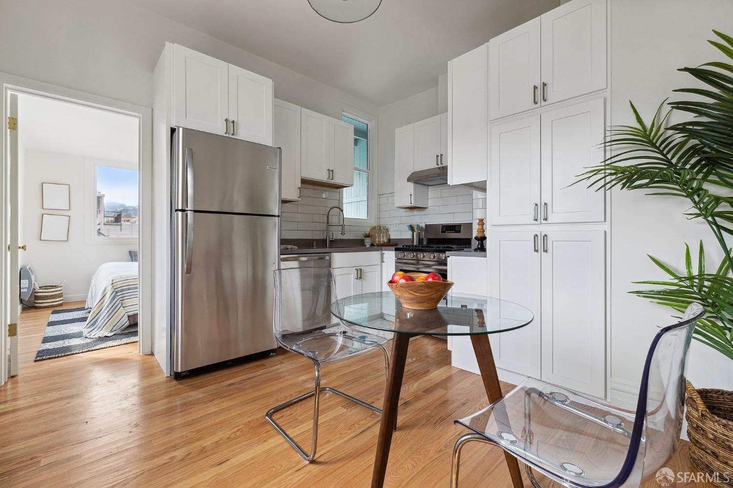 380 Dolores Street Unit: 7