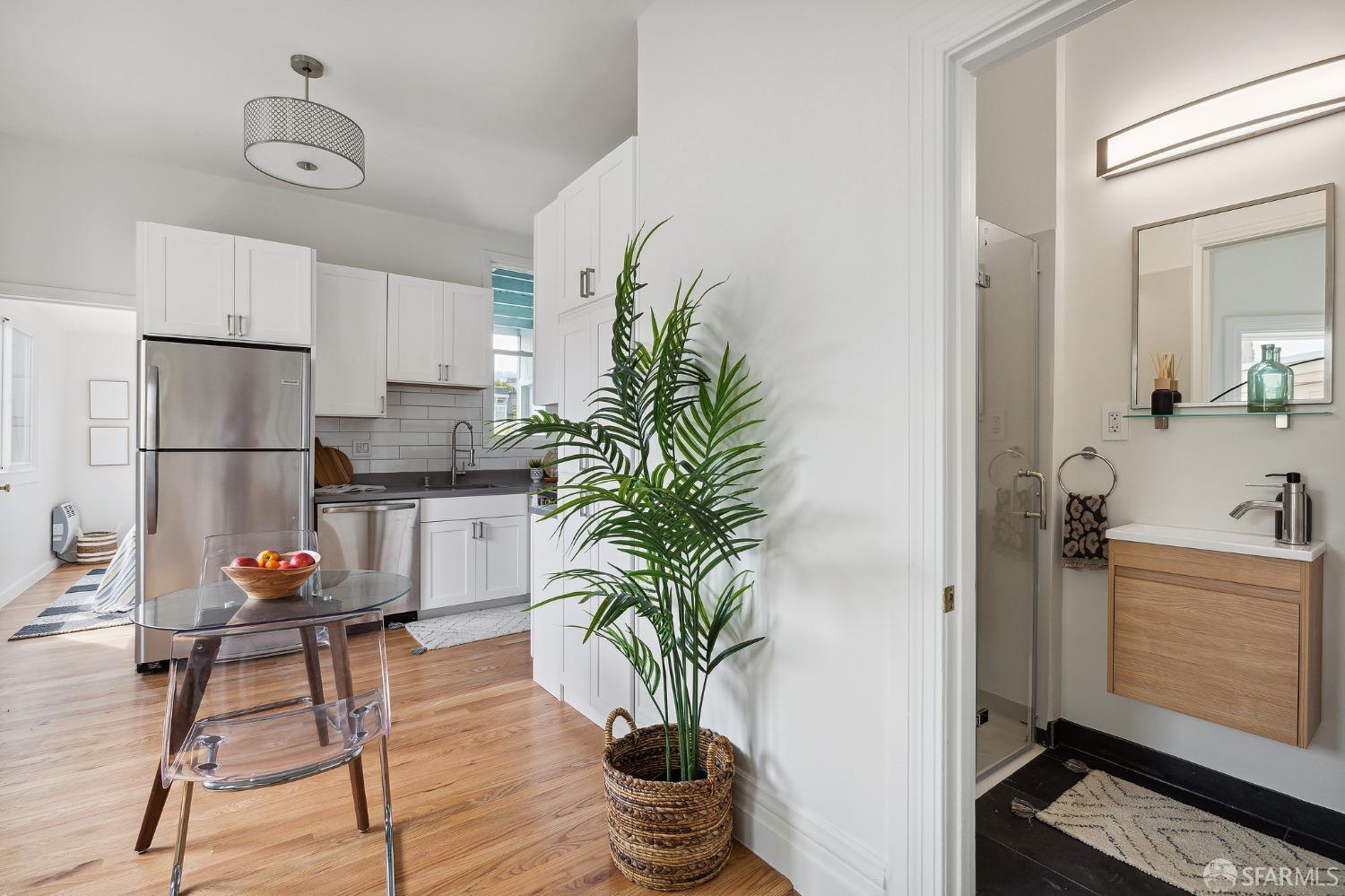 380 Dolores Street Unit: 7