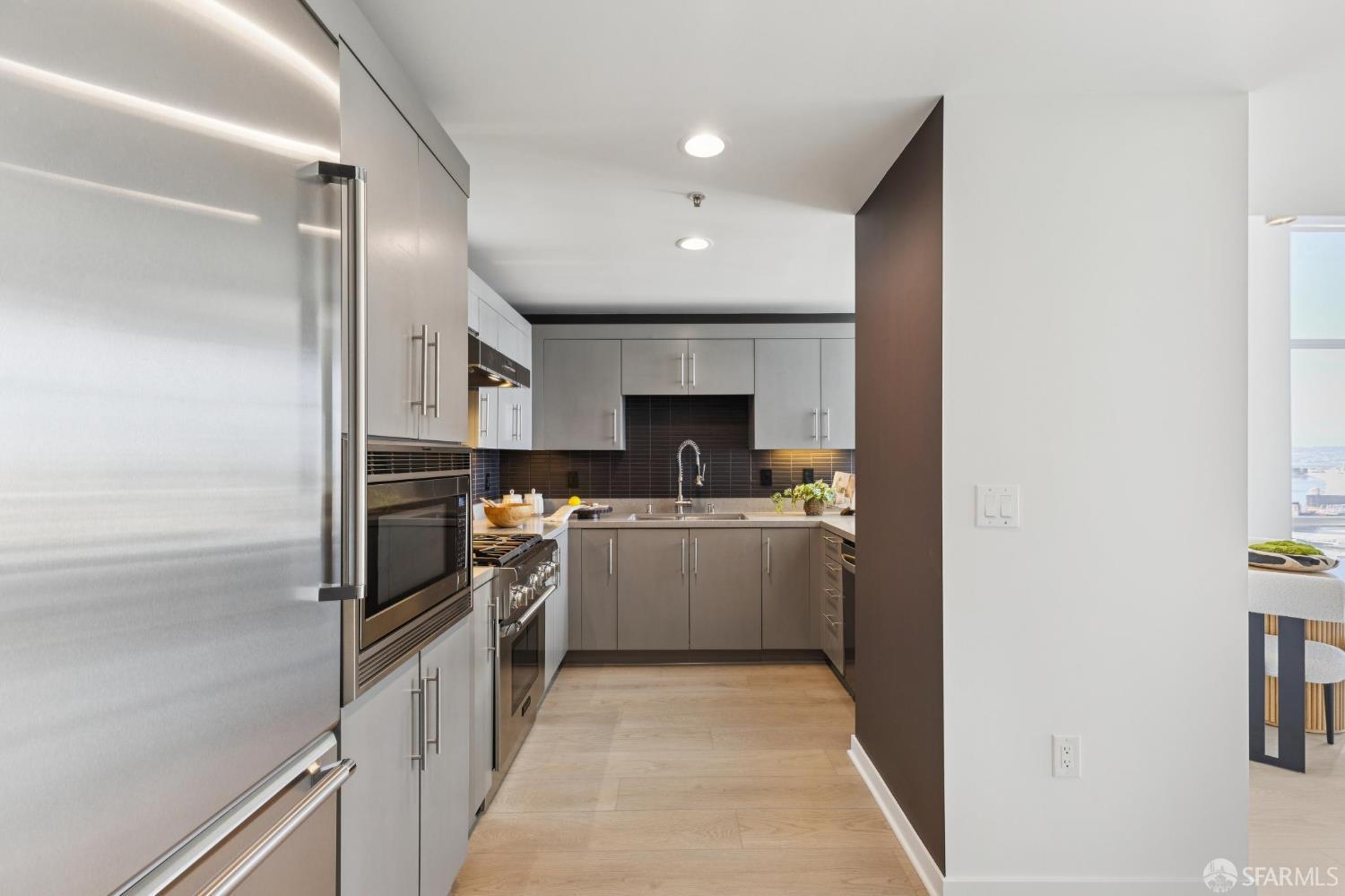 222 Broadway Avenue # 1505