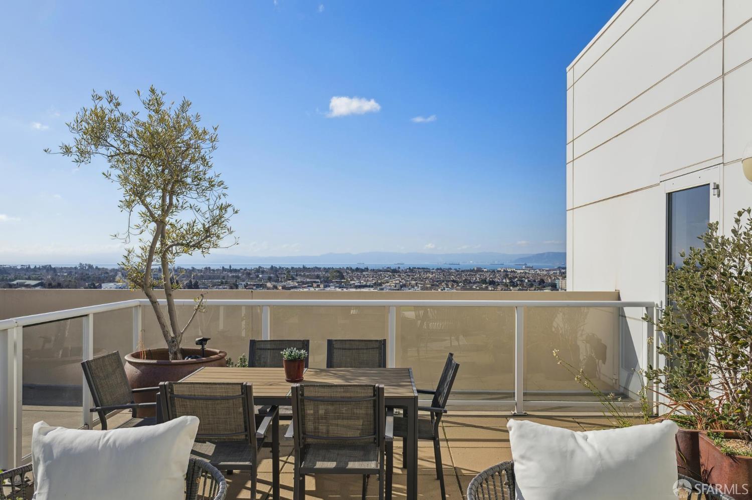 222 Broadway Avenue # 1505